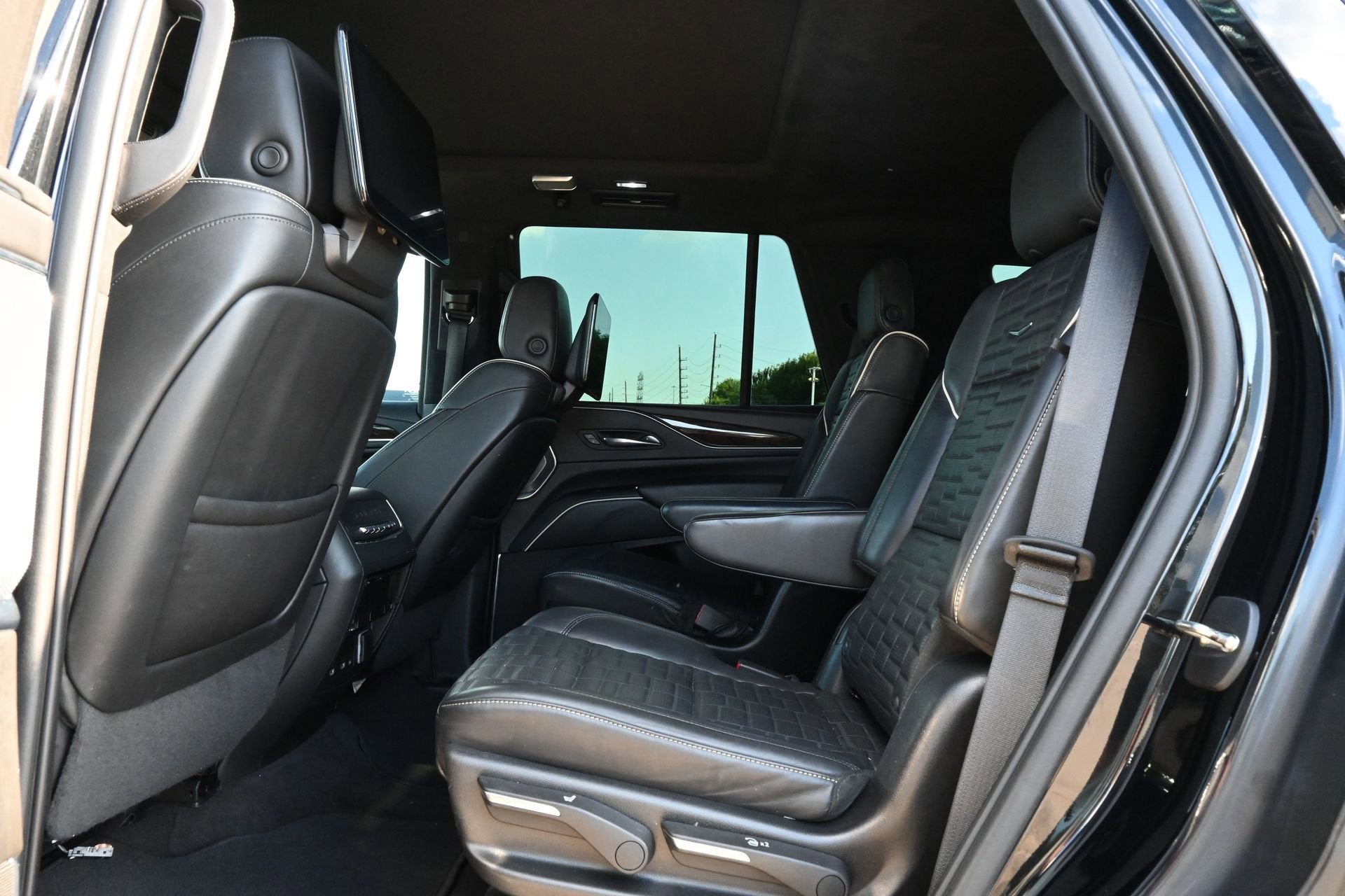 2023 Cadillac Escalade Sport Platinum
