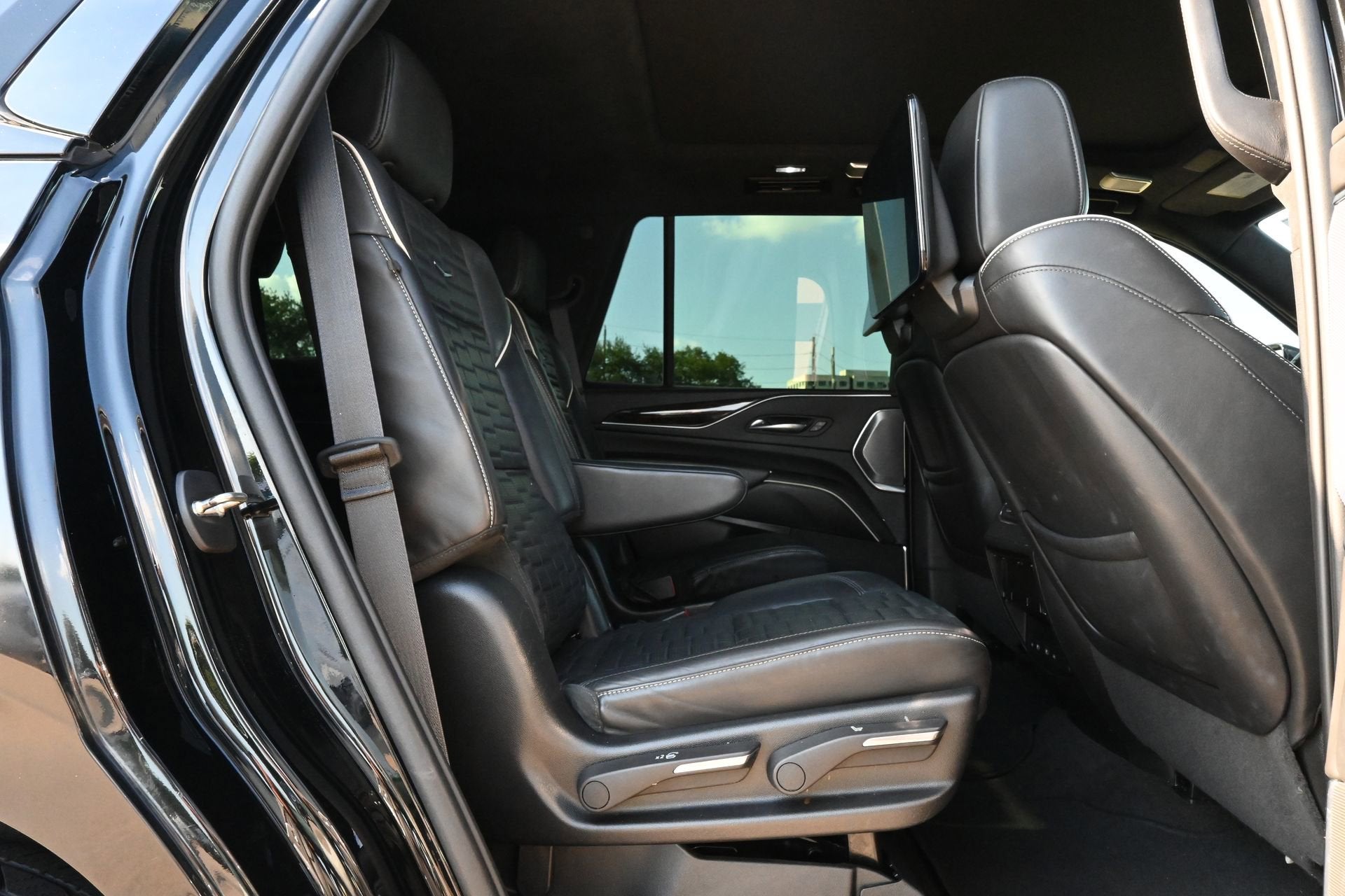 2023 Cadillac Escalade Sport Platinum