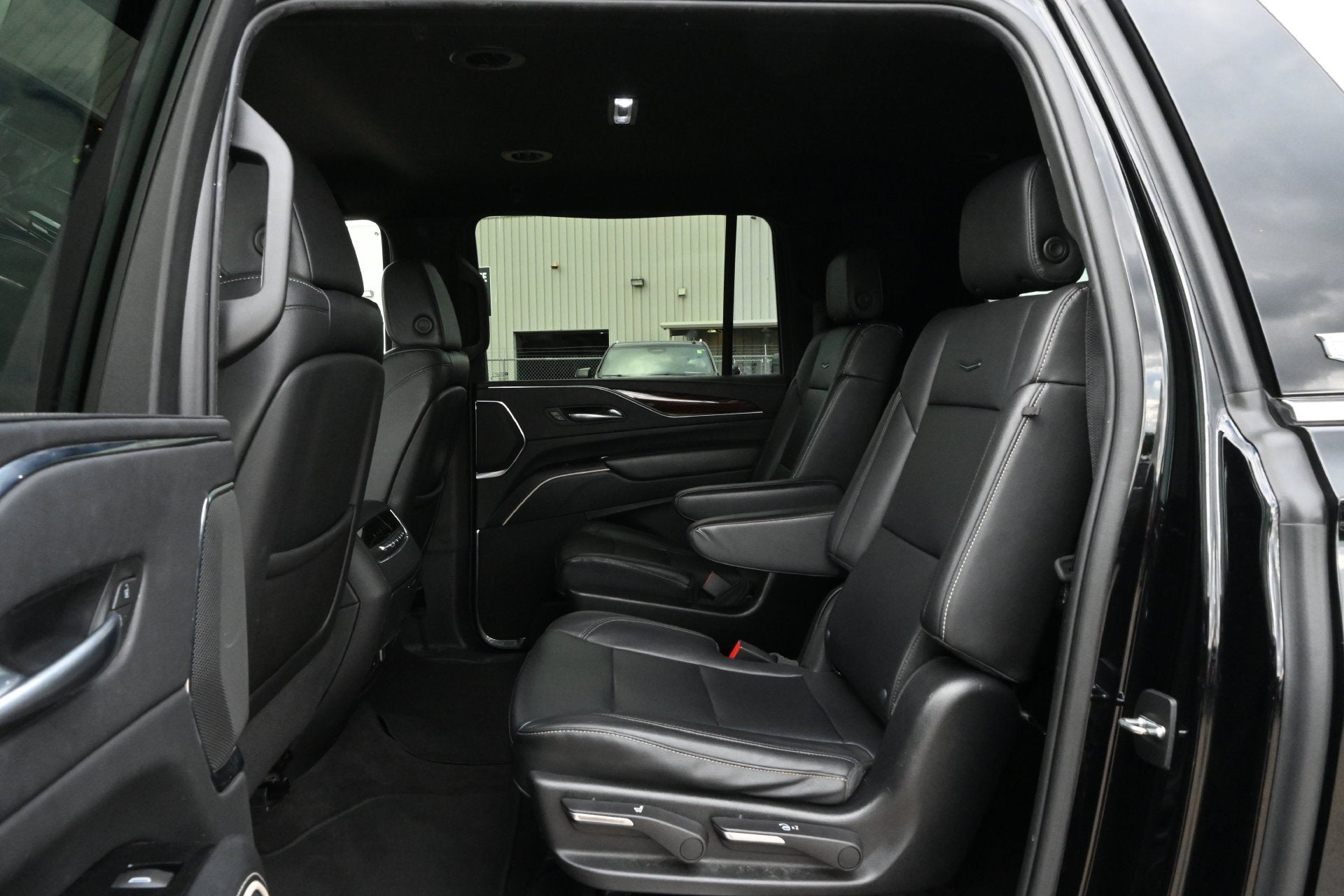 2022 Cadillac Escalade ESV Luxury