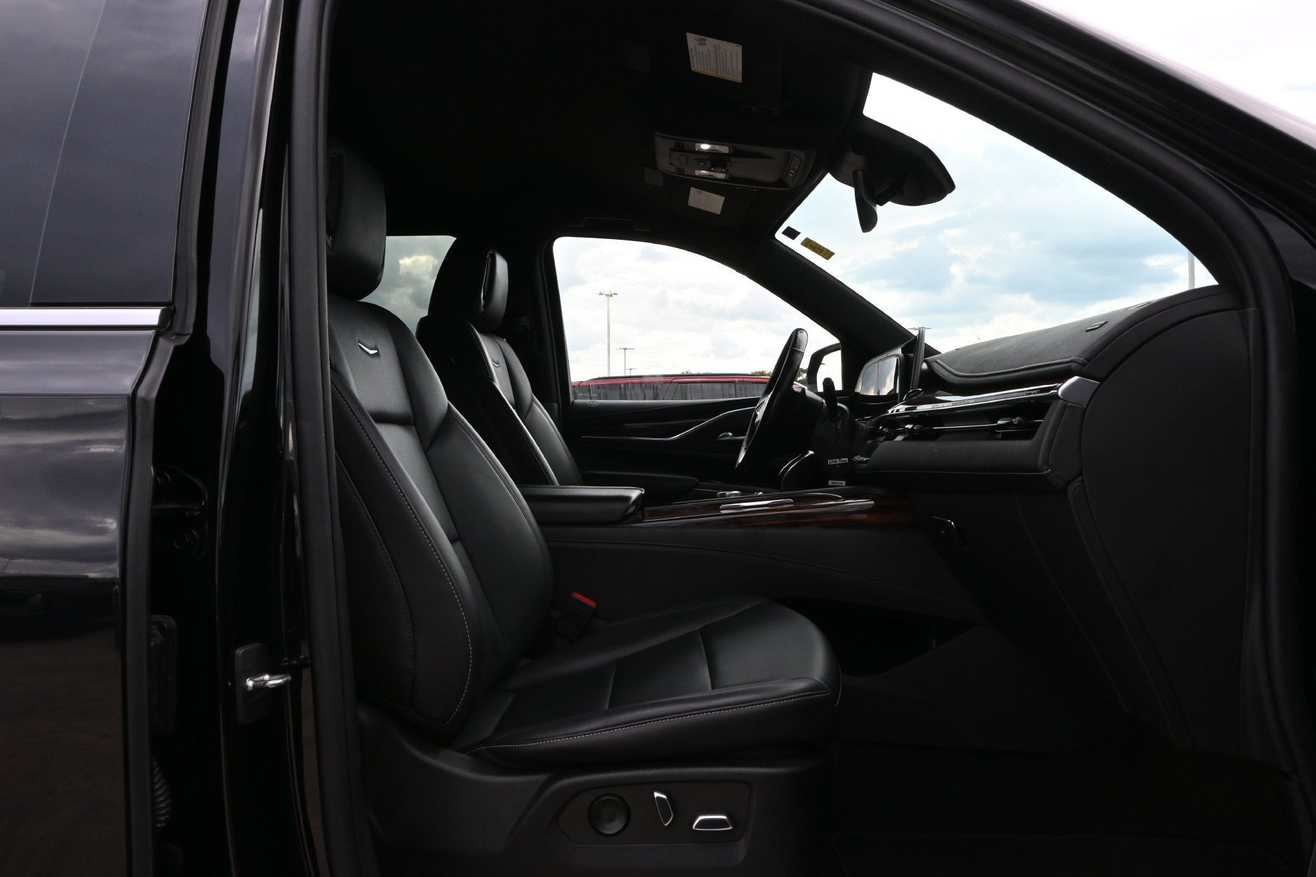 2022 Cadillac Escalade ESV Luxury