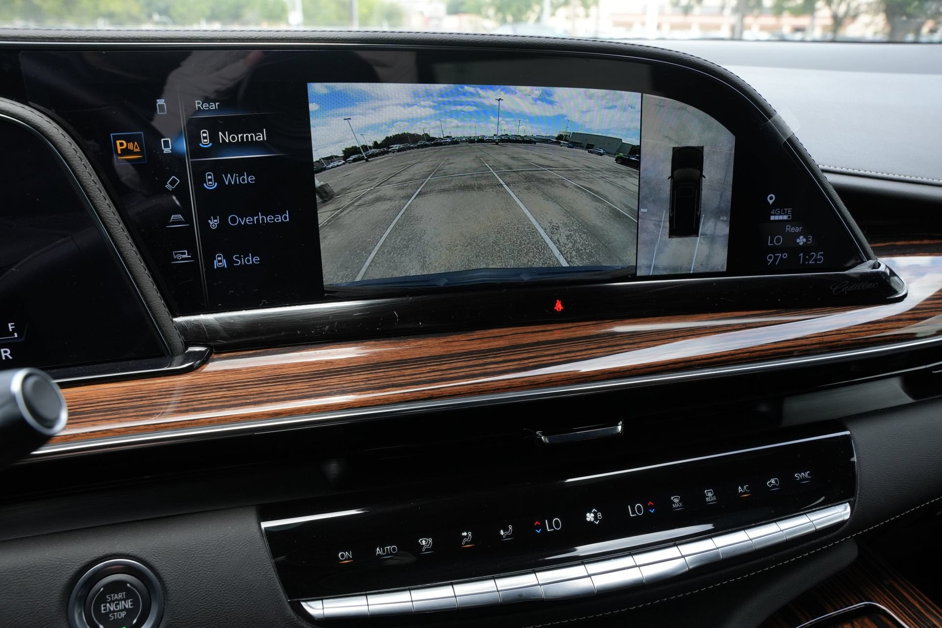 2024 Cadillac Escalade ESV Luxury