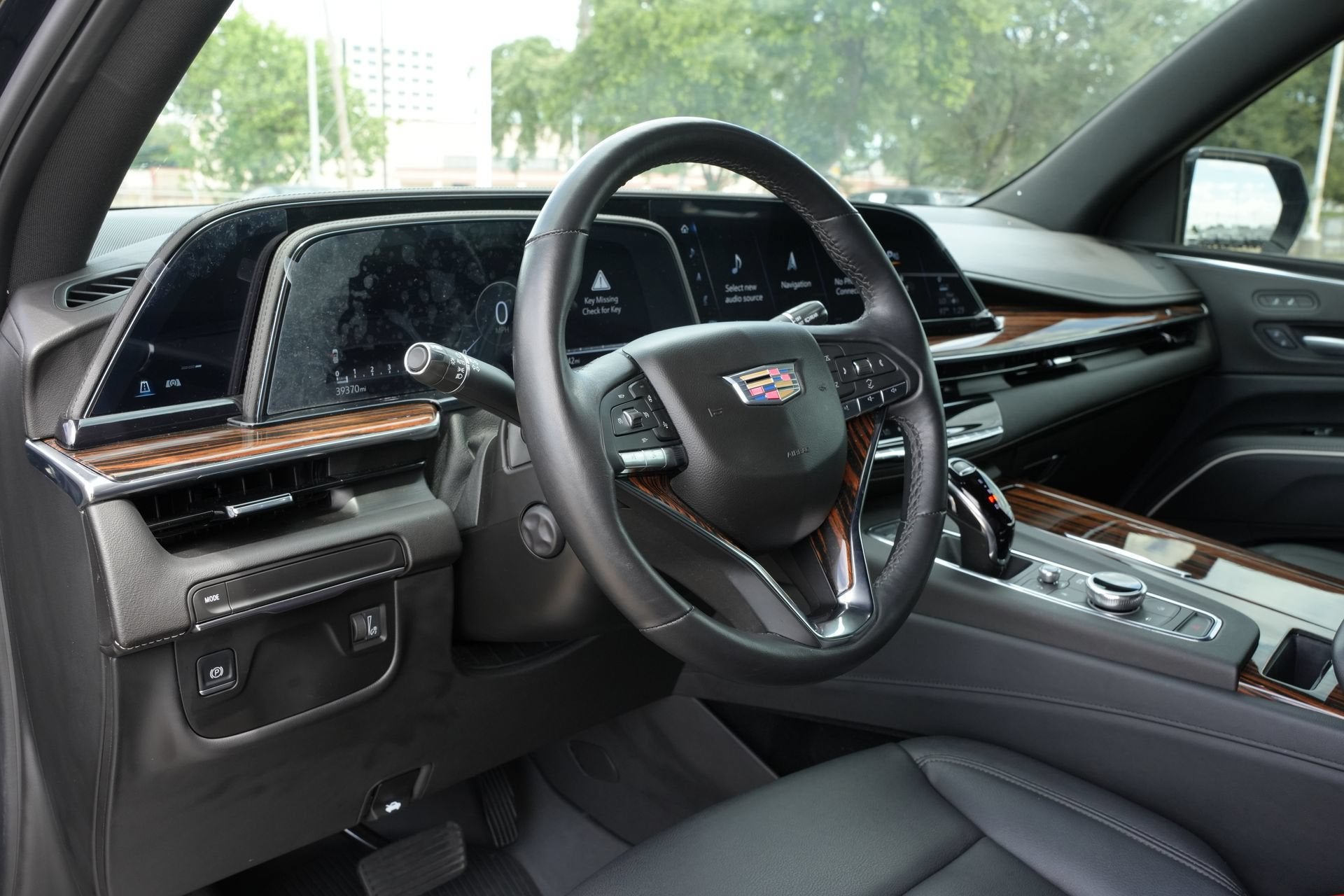 2024 Cadillac Escalade ESV Luxury