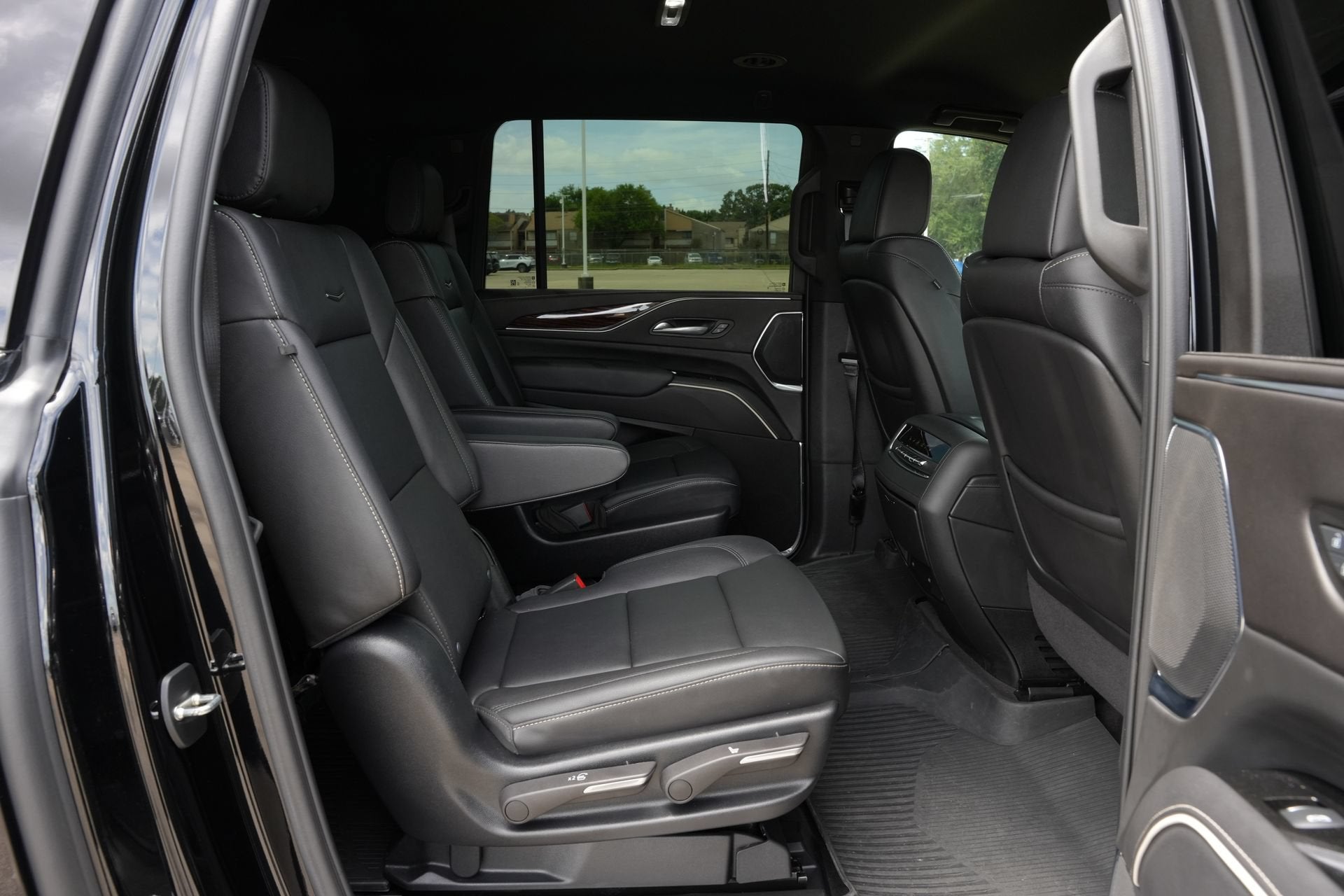 2024 Cadillac Escalade ESV Luxury