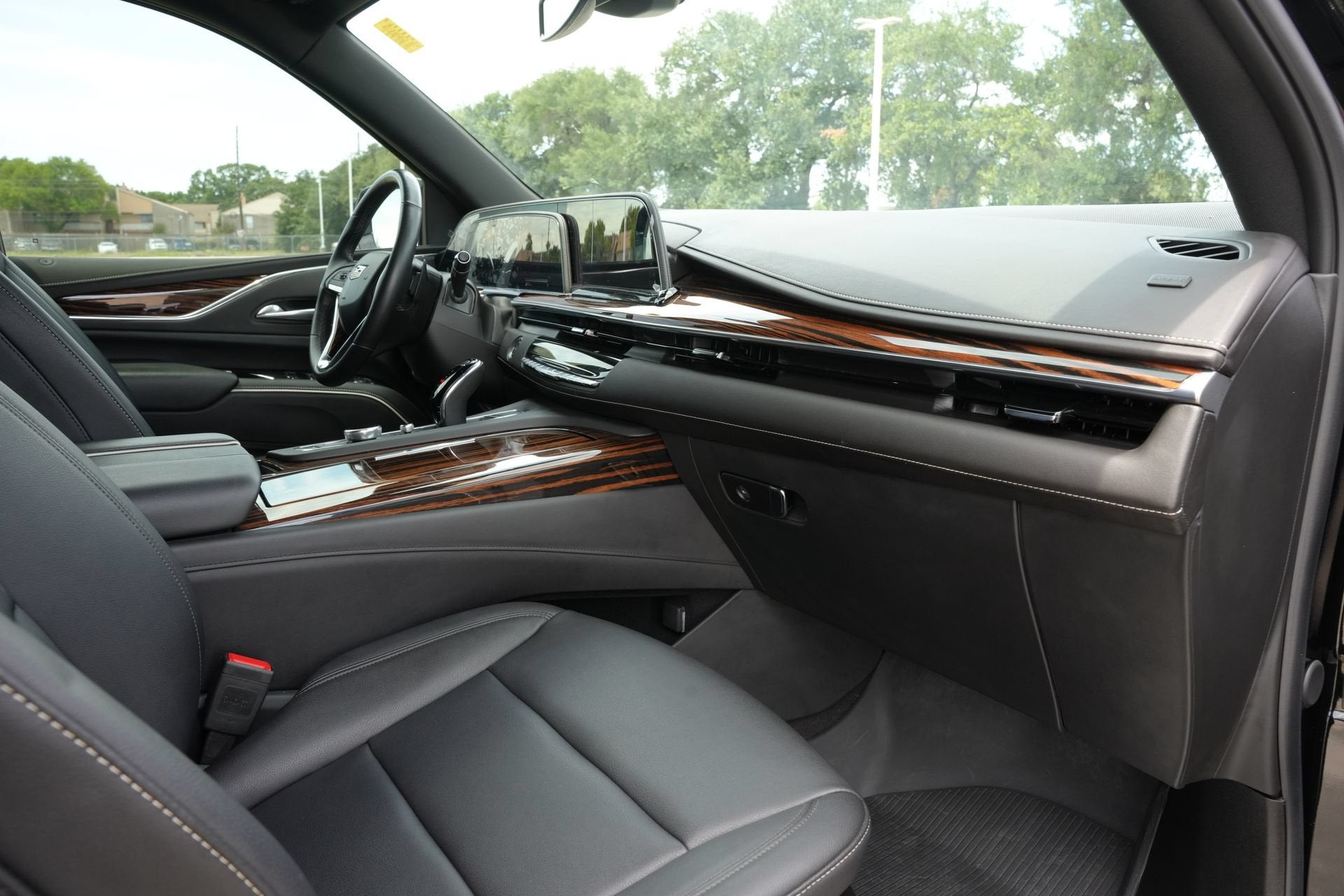 2024 Cadillac Escalade ESV Luxury