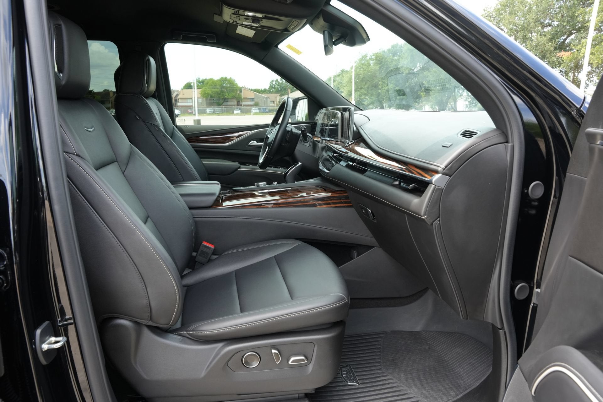 2024 Cadillac Escalade ESV Luxury