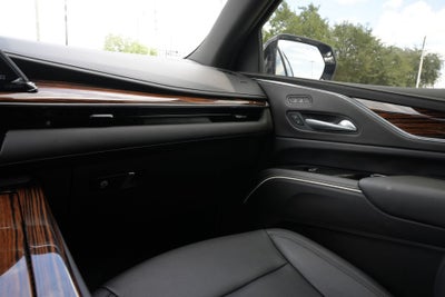 2024 Cadillac Escalade ESV Luxury