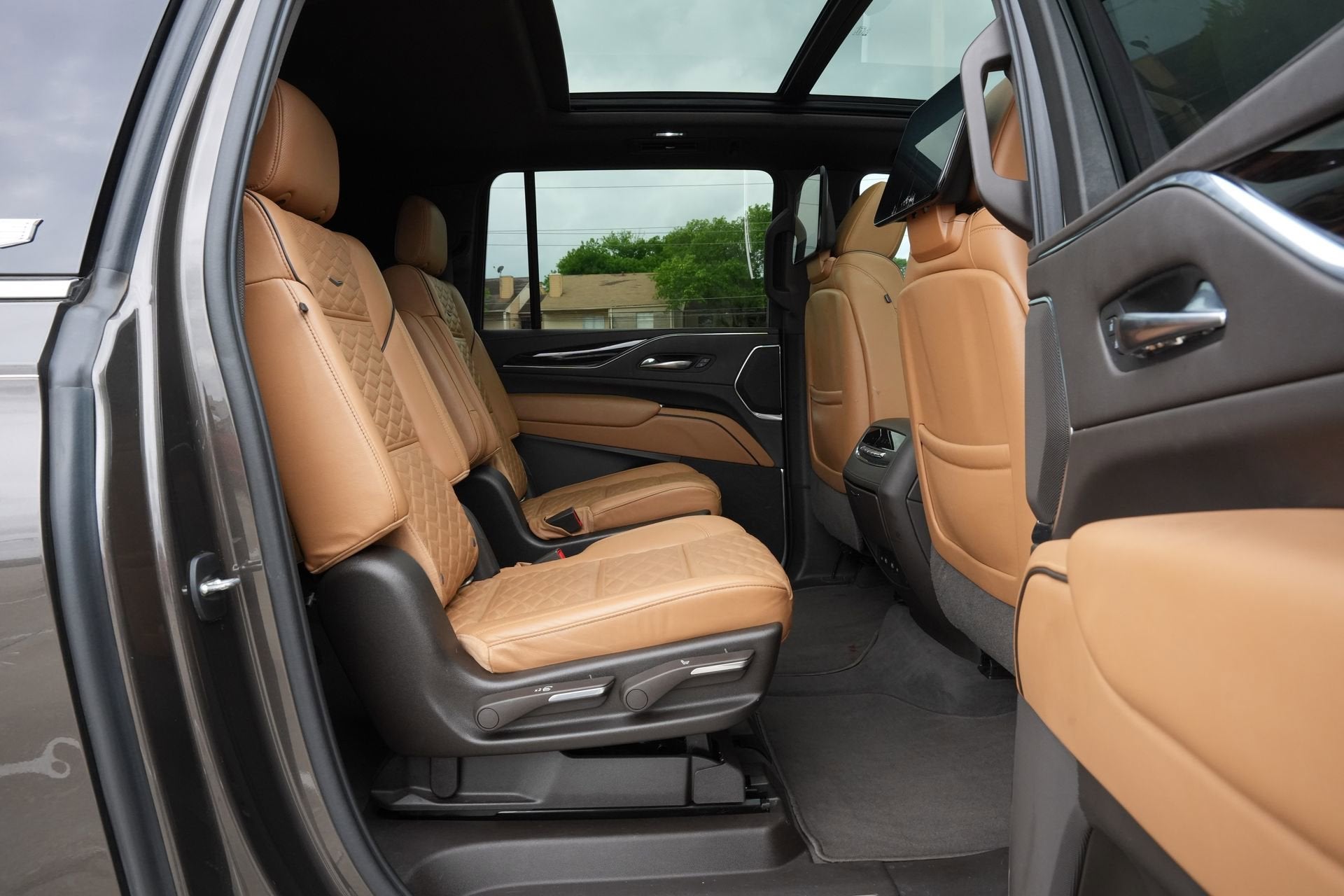 2021 Cadillac Escalade ESV Premium Luxury