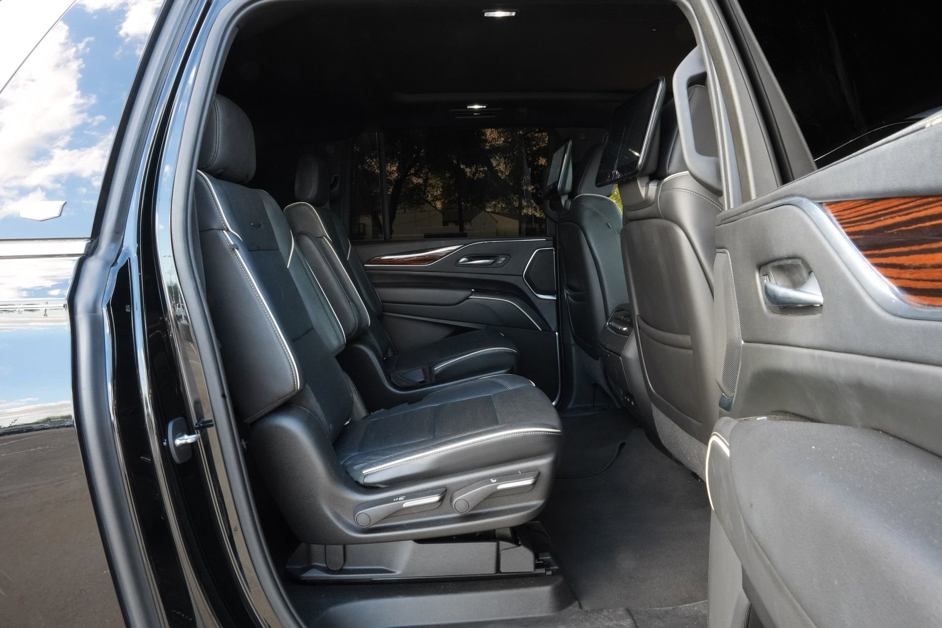 2021 Cadillac Escalade ESV Premium Luxury