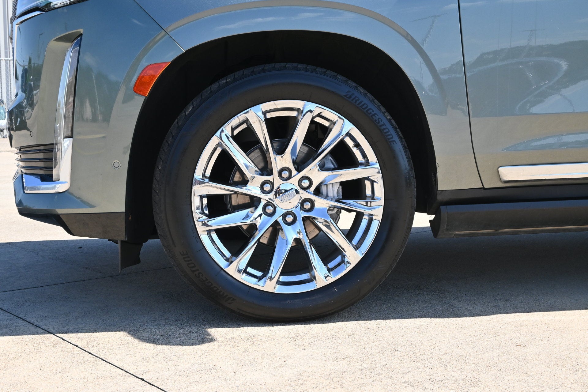 2023 Cadillac Escalade ESV RWD Premium Luxury Platinum