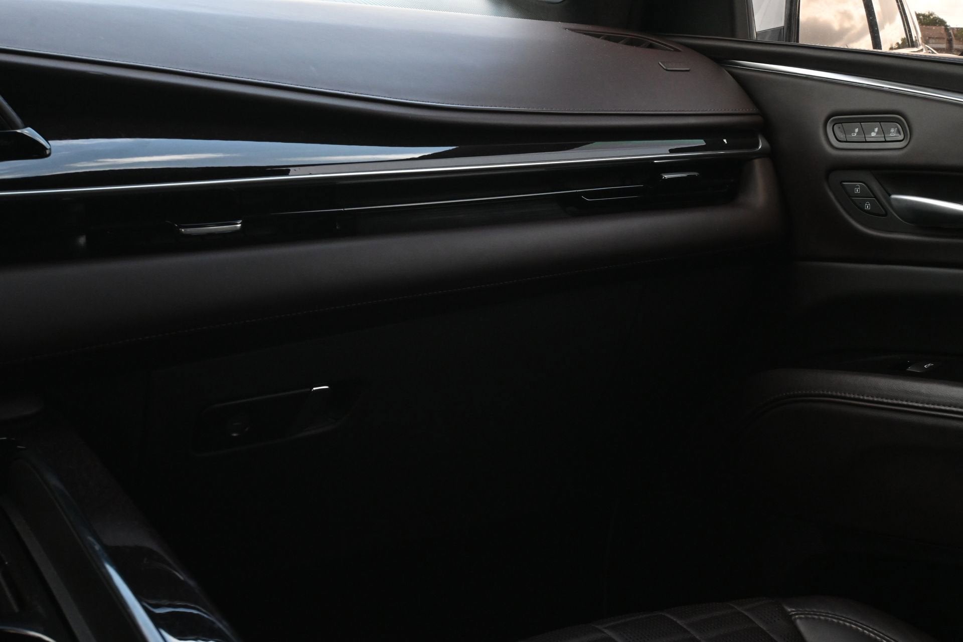 2022 Cadillac Escalade ESV Sport Platinum