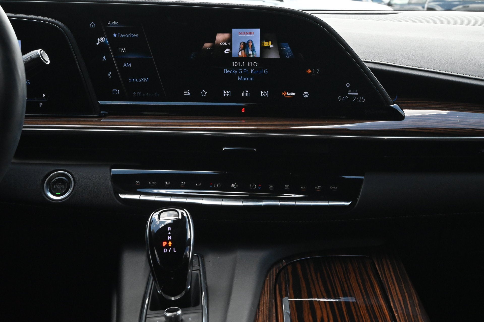 2024 Cadillac Escalade Premium Luxury