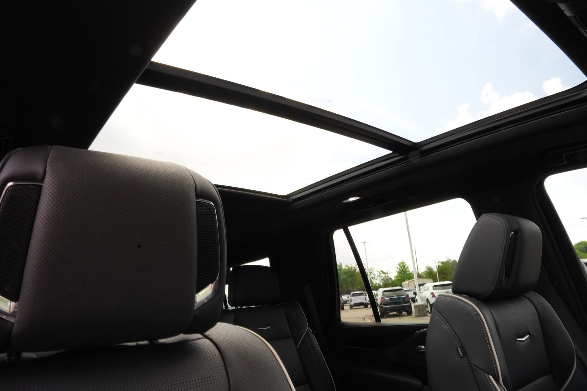 2024 Cadillac Escalade Sport