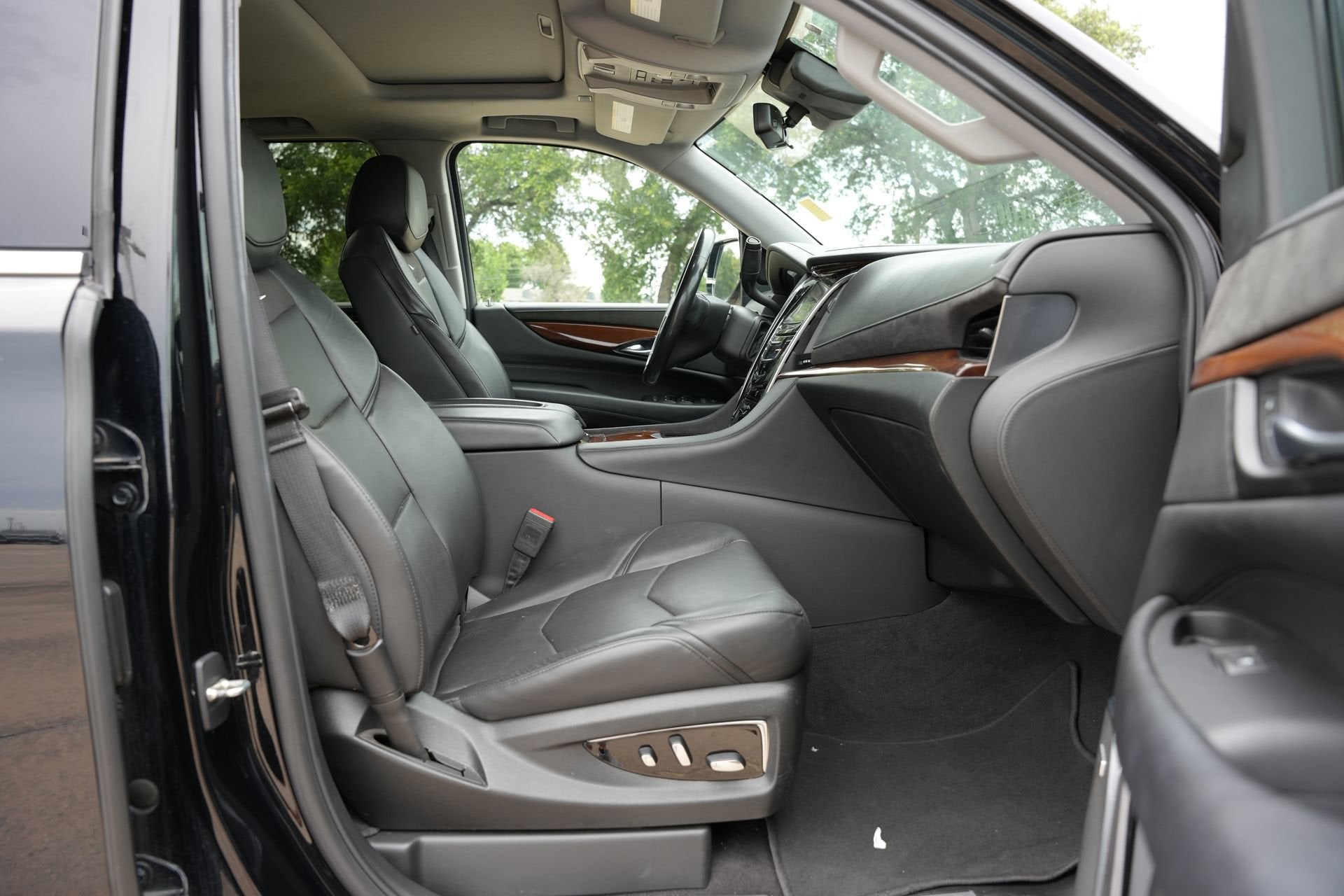 2020 Cadillac Escalade ESV Luxury