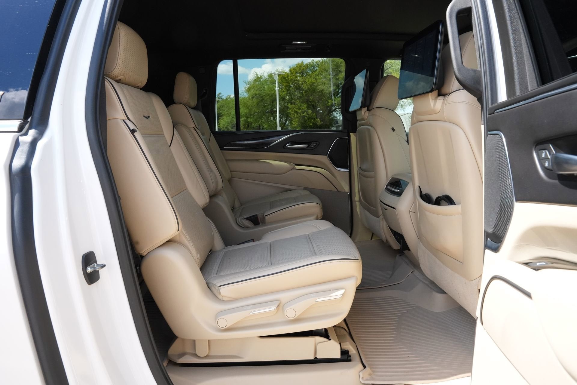 2021 Cadillac Escalade ESV Premium Luxury