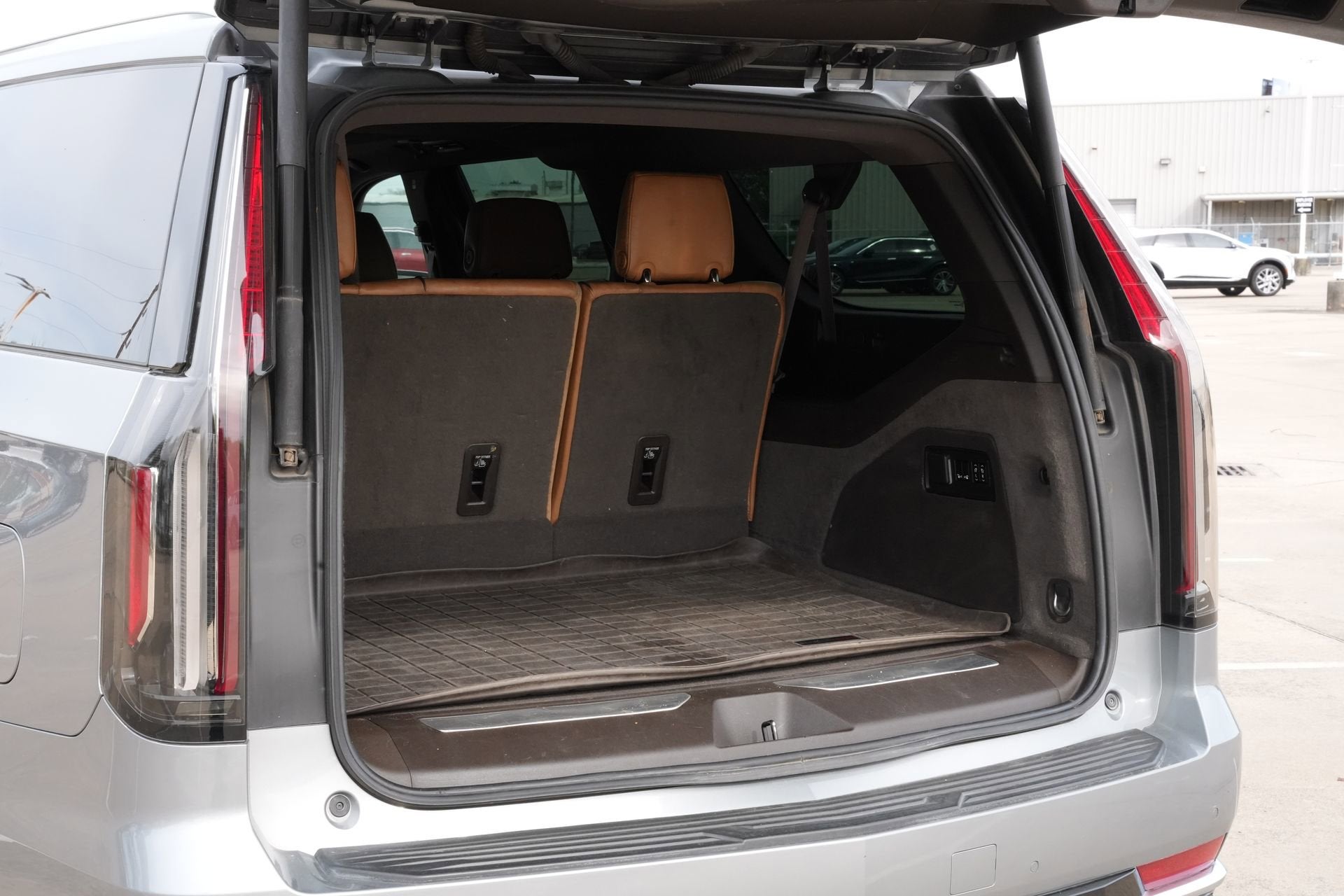 2023 Cadillac Escalade ESV Premium Luxury