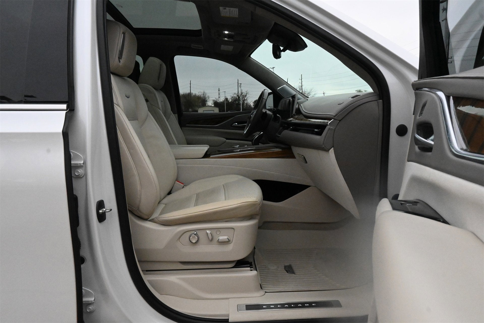 2023 Cadillac Escalade ESV Premium Luxury Platinum