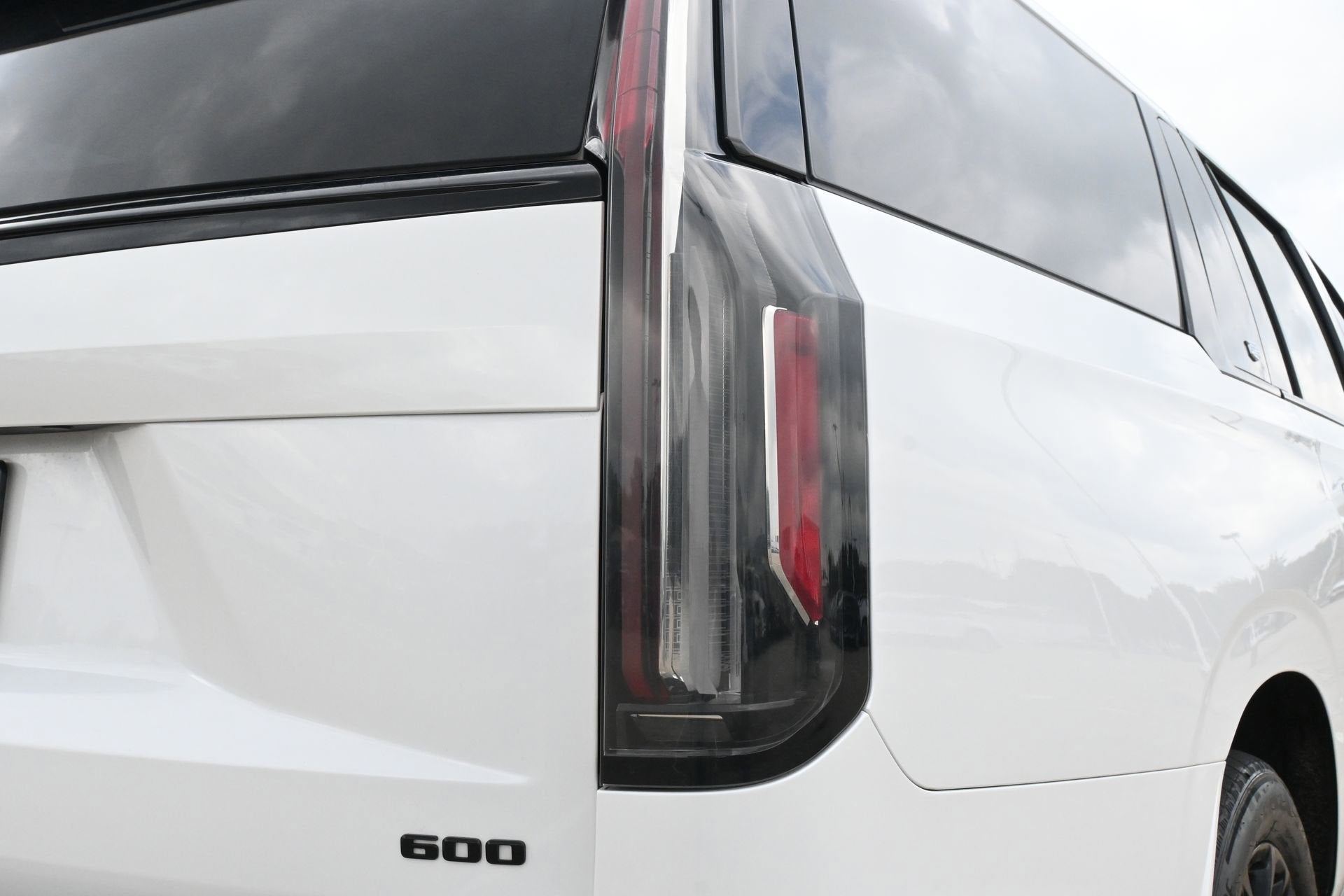 2024 Cadillac Escalade ESV Sport