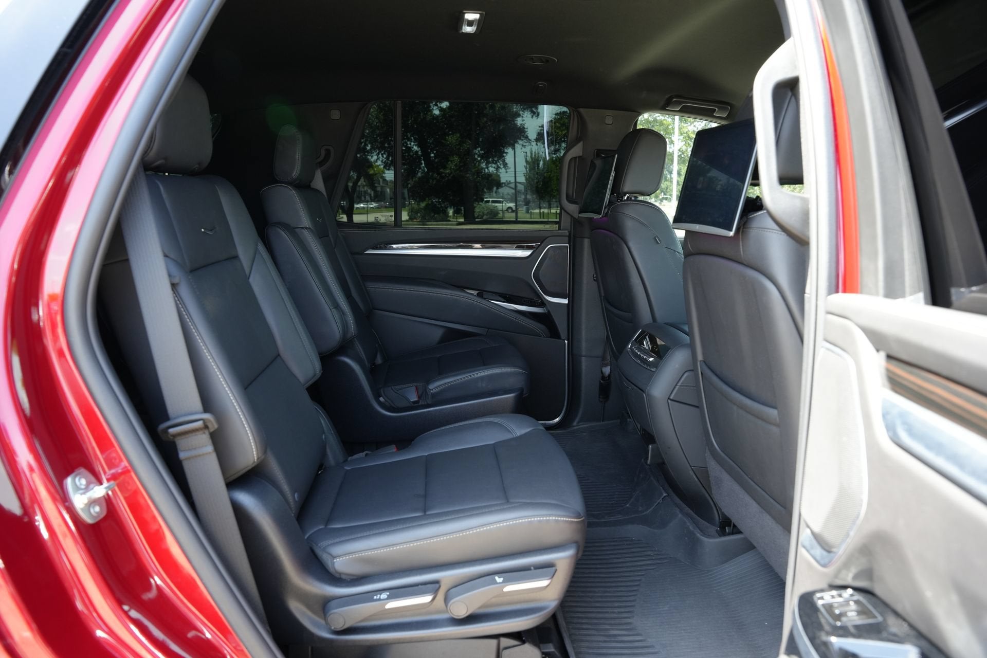 2025 Cadillac Escalade Luxury