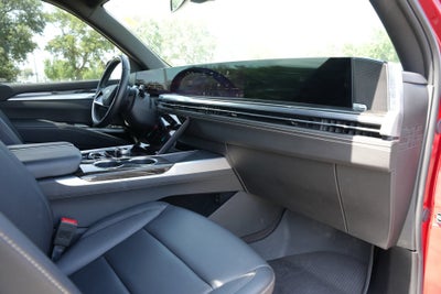 2025 Cadillac Escalade Luxury