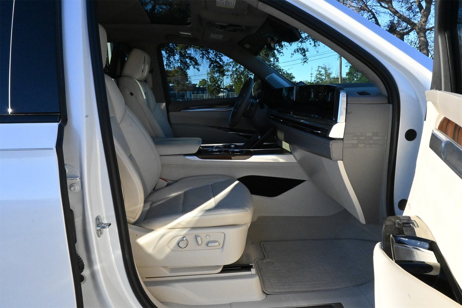 2025 Cadillac Escalade Sport Platinum