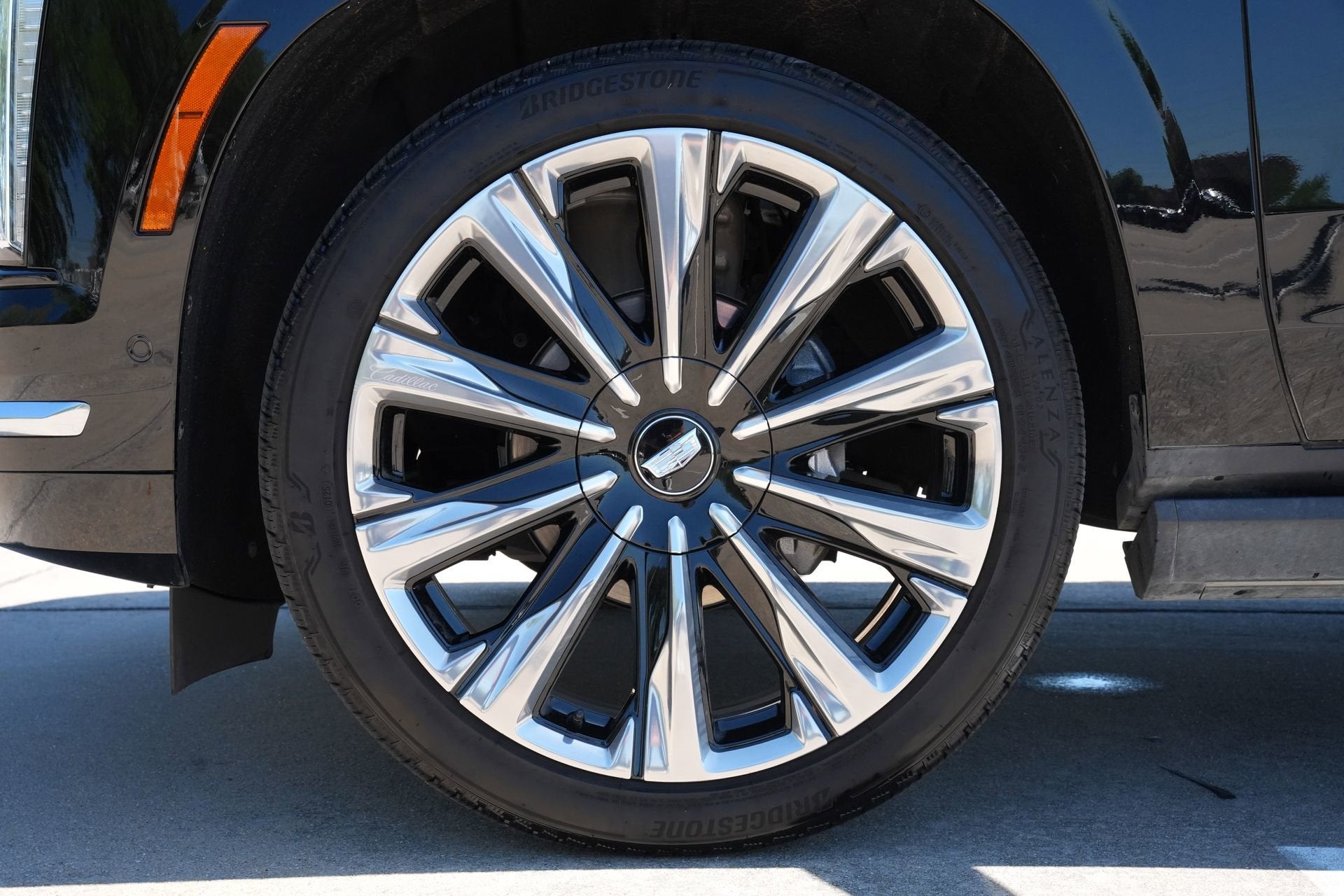 2025 Cadillac Escalade Premium Luxury