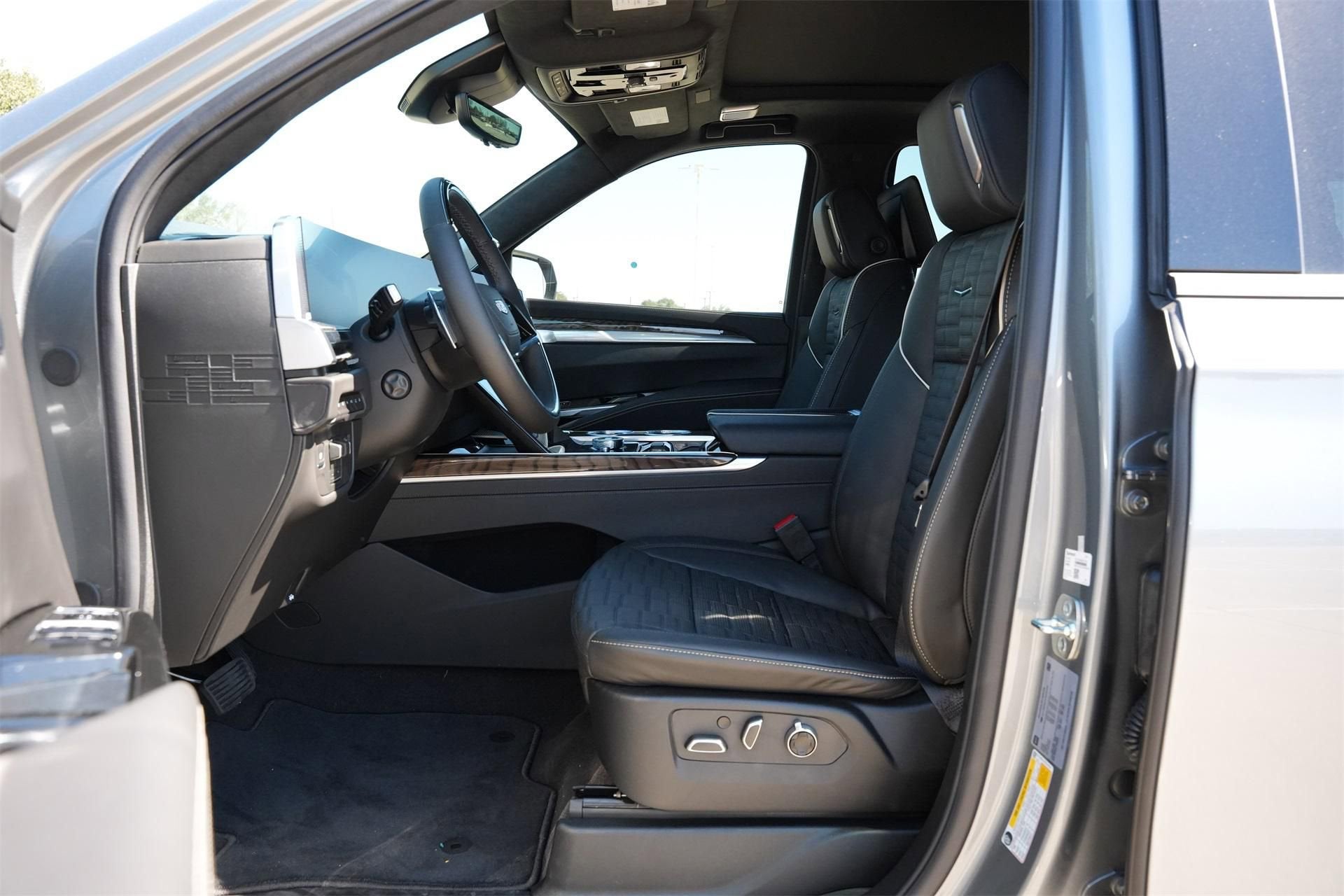 2026 Cadillac Escalade Platinum Luxury