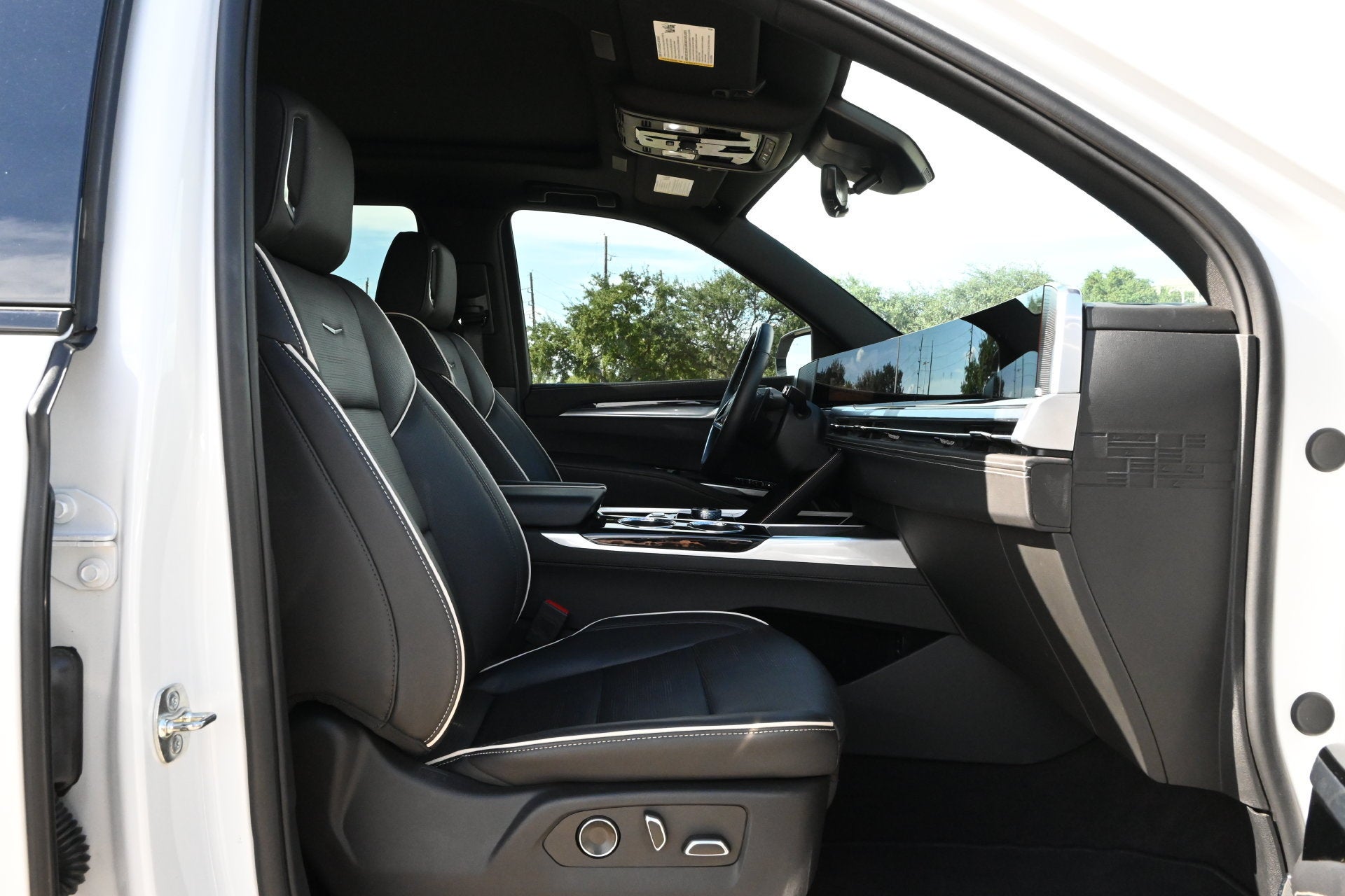 2025 Cadillac Escalade Sport