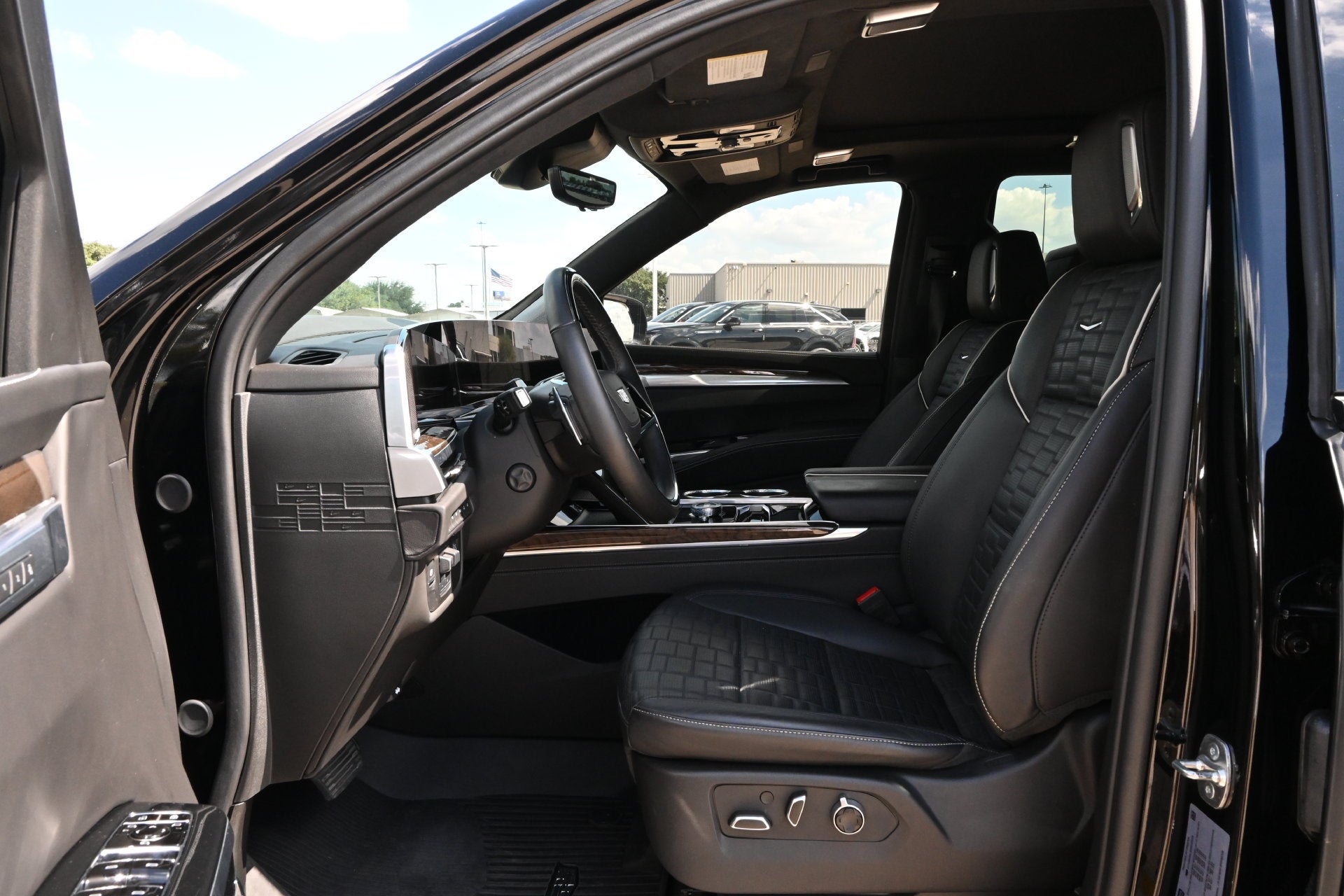 2025 Cadillac Escalade Sport Platinum