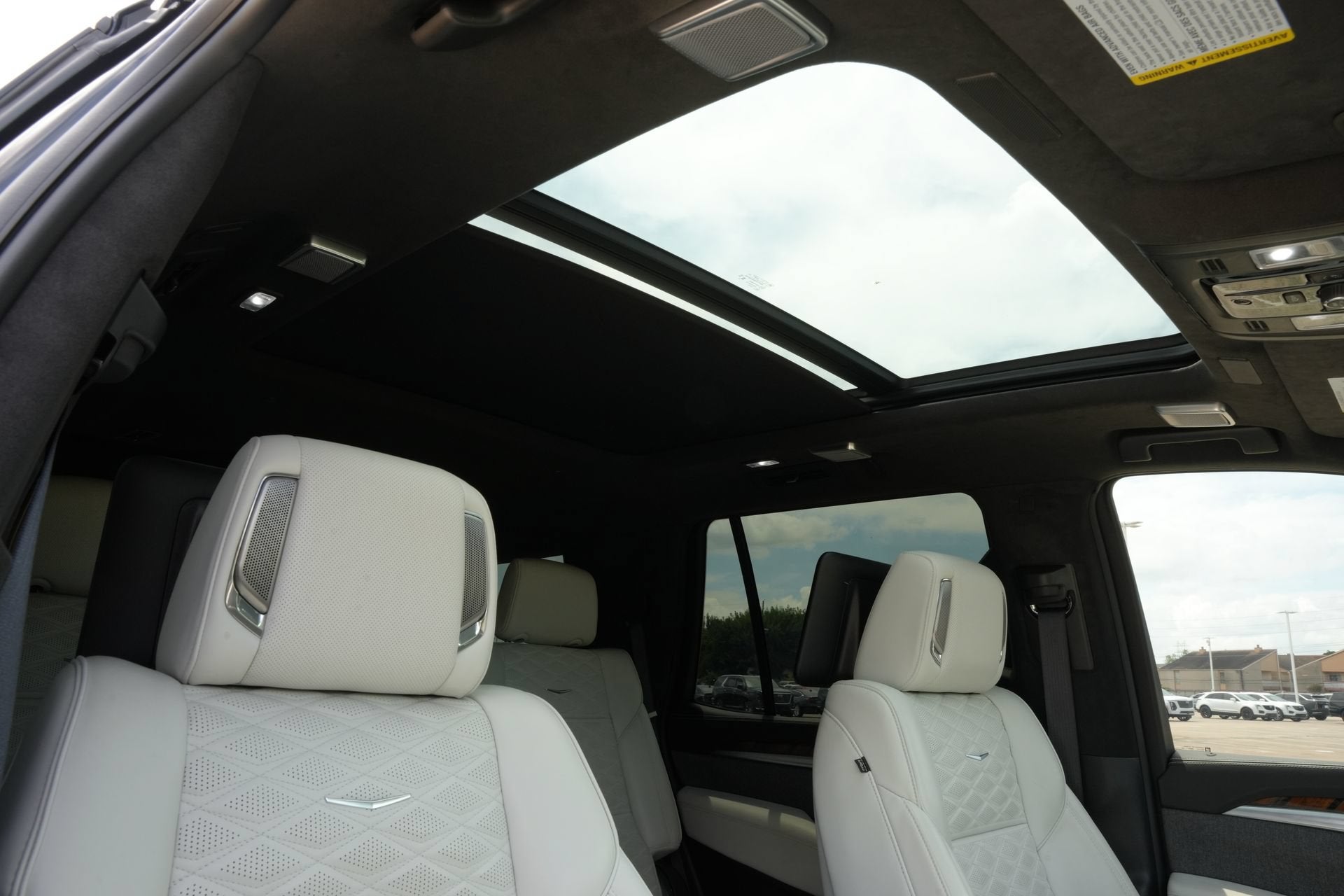 2025 Cadillac Escalade Sport Platinum