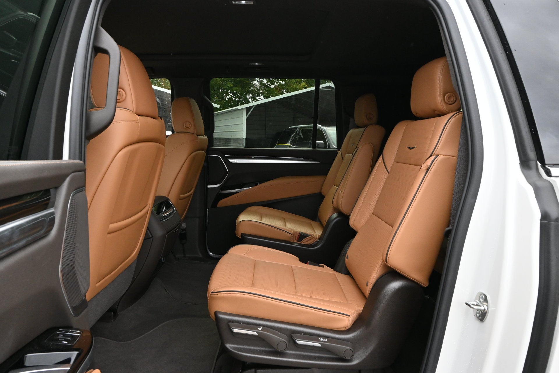 2025 Cadillac Escalade ESV Premium Luxury