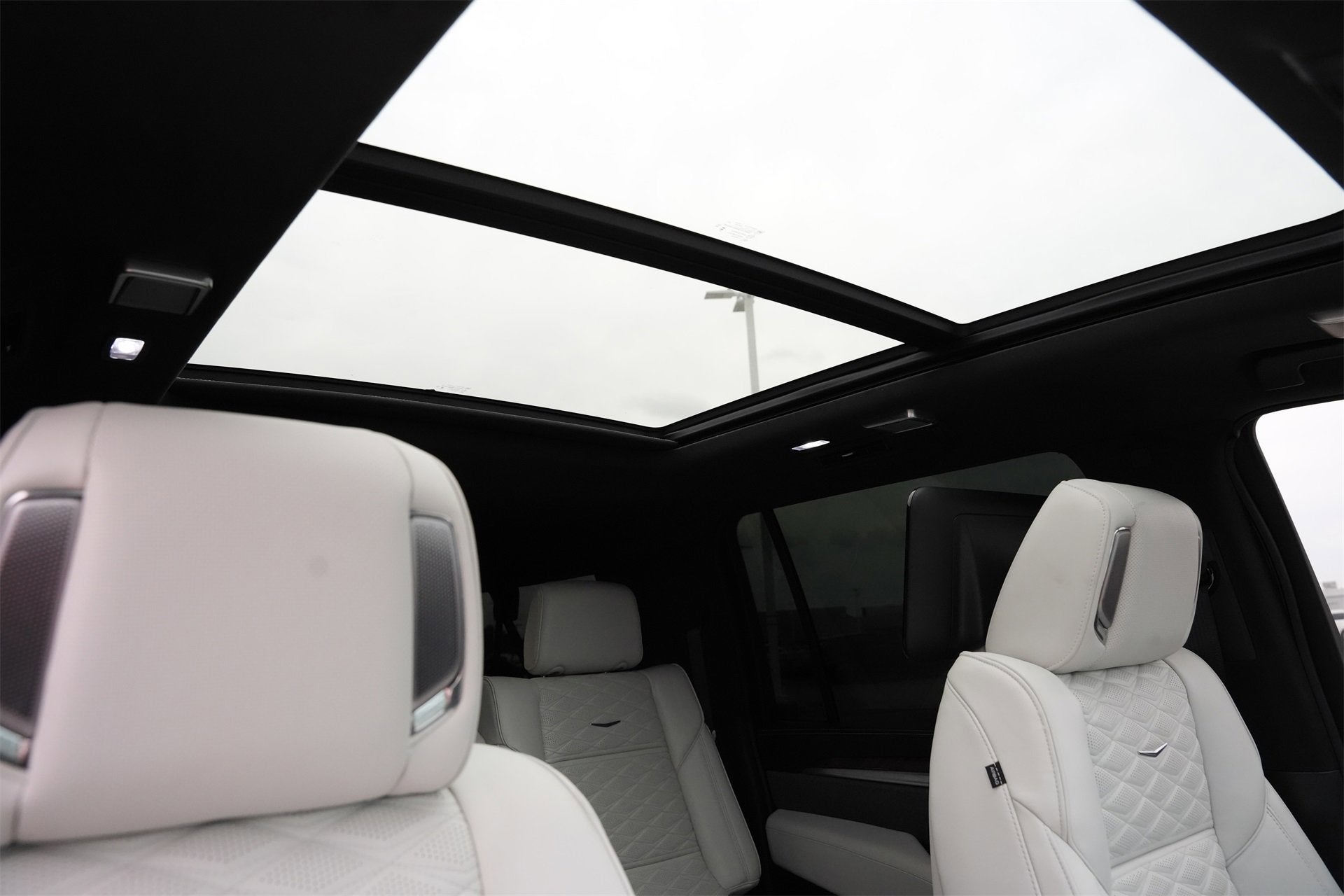 2025 Cadillac Escalade ESV Sport Platinum