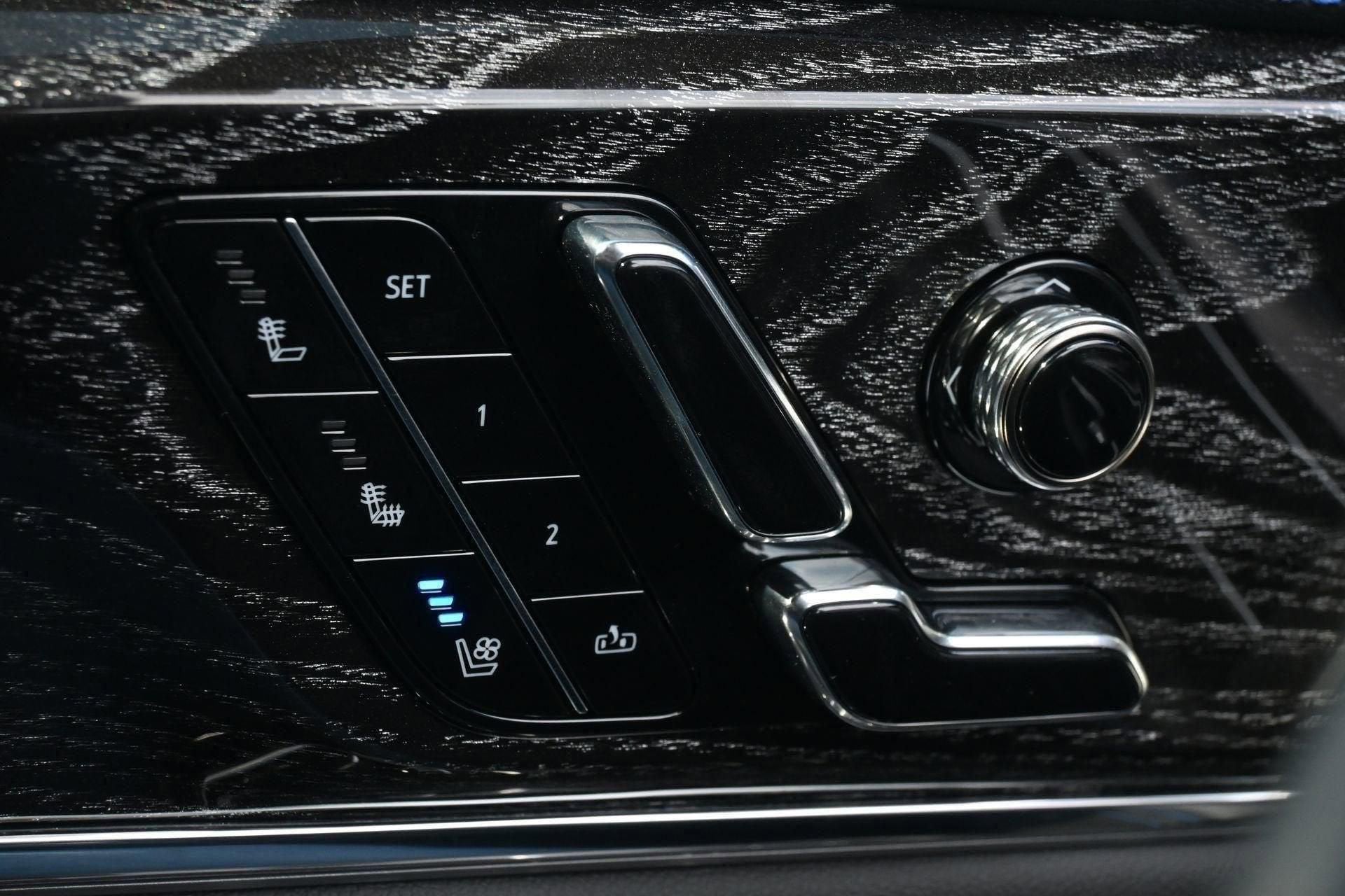 2026 Cadillac ESCALADE IQ Luxury