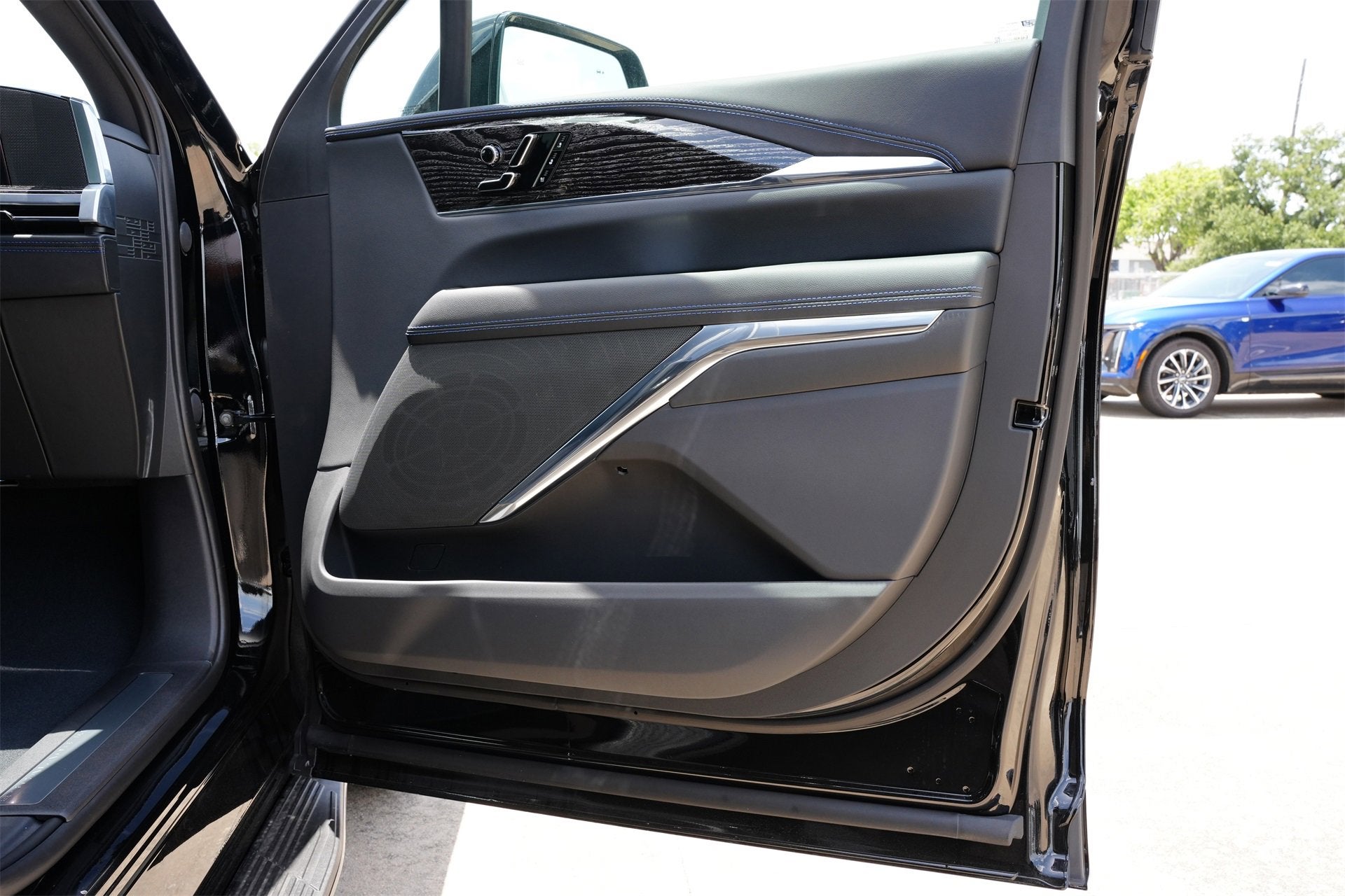 2026 Cadillac ESCALADE IQ Luxury