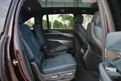 2025 Cadillac ESCALADE IQ Luxury 2