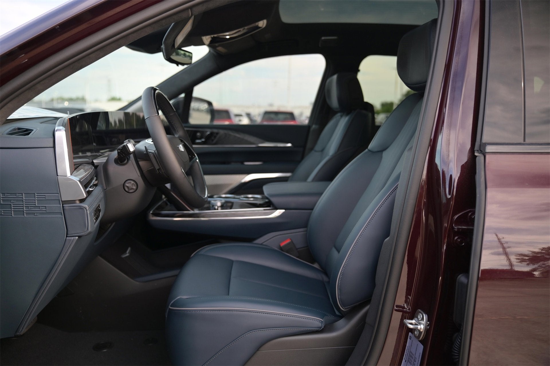 2025 Cadillac ESCALADE IQ Luxury 2