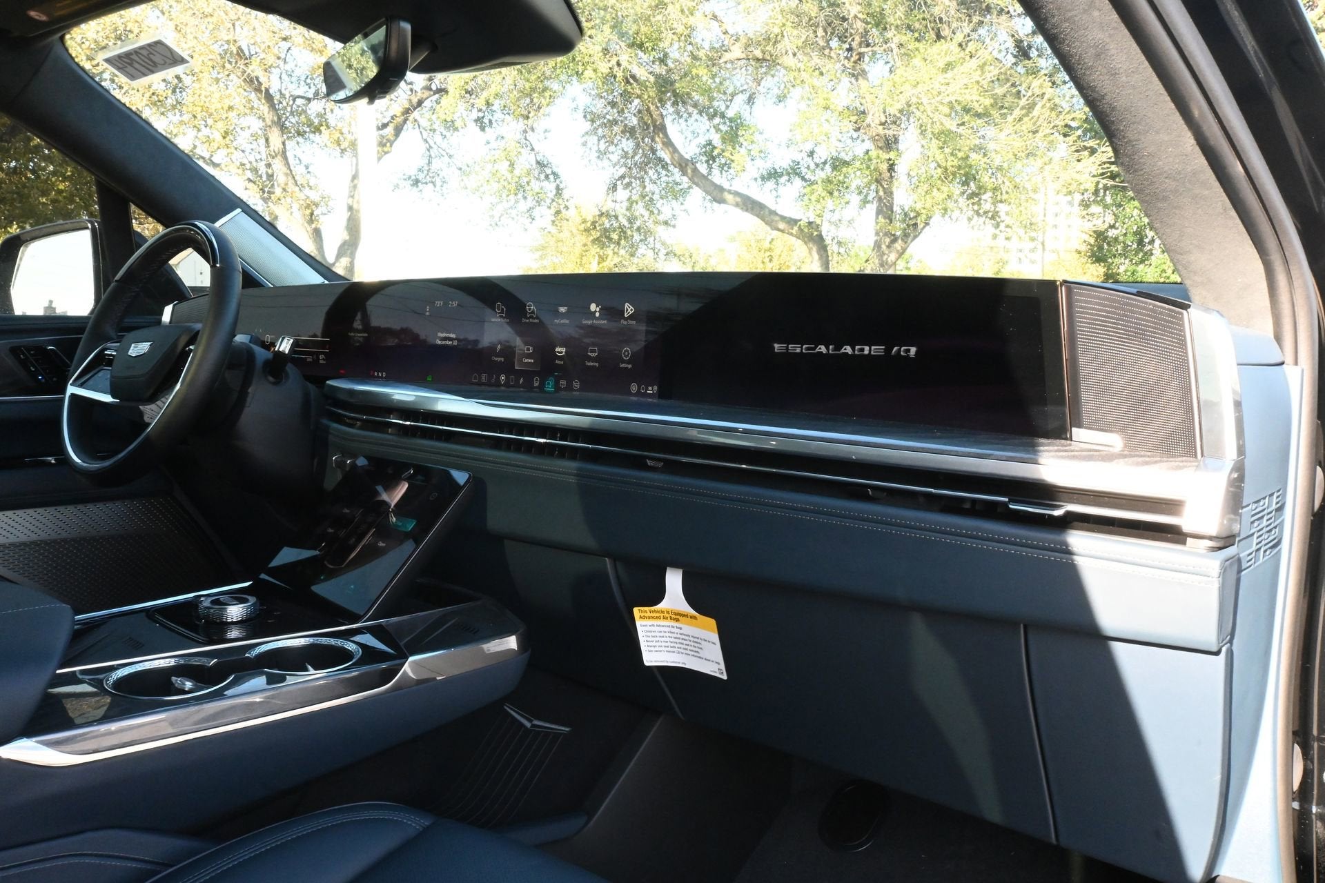 2025 Cadillac ESCALADE IQ Luxury 2