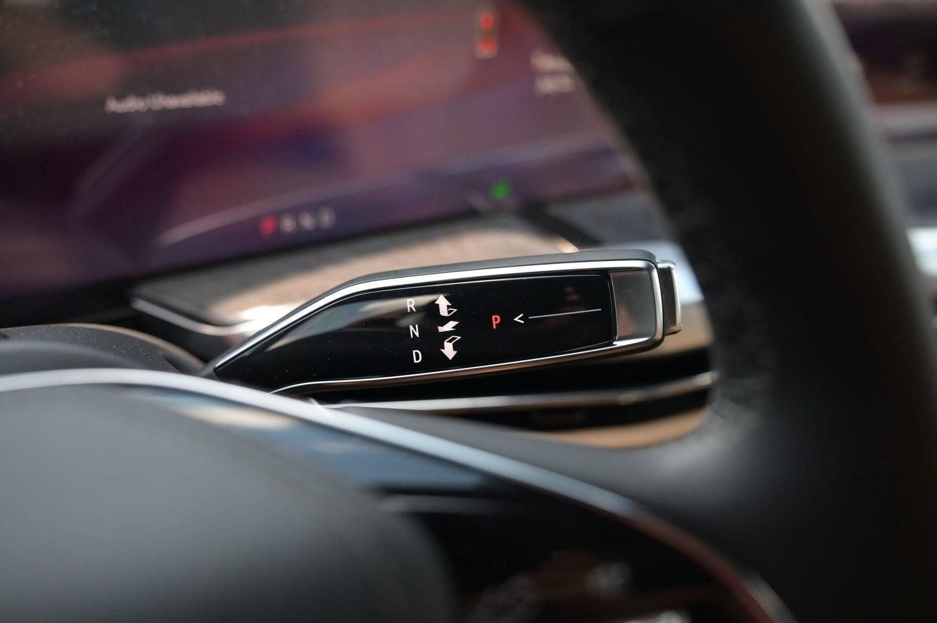 2025 Cadillac ESCALADE IQ Luxury 2