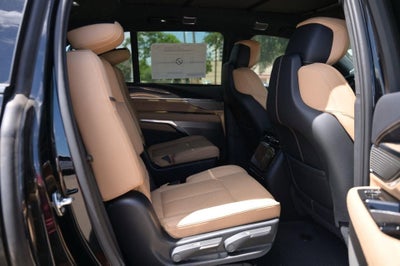 2025 Cadillac ESCALADE IQ Luxury 2