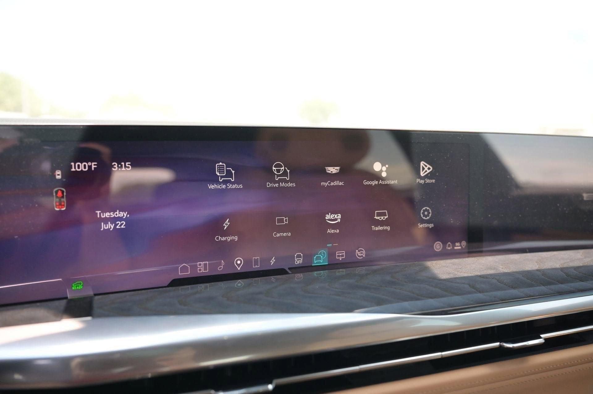 2025 Cadillac ESCALADE IQ Luxury 2