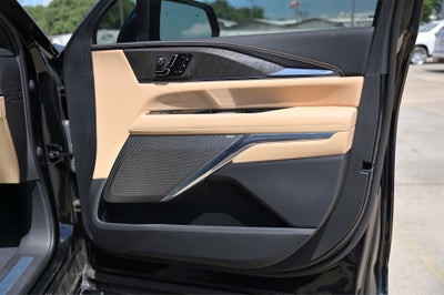 2025 Cadillac ESCALADE IQ Luxury 2