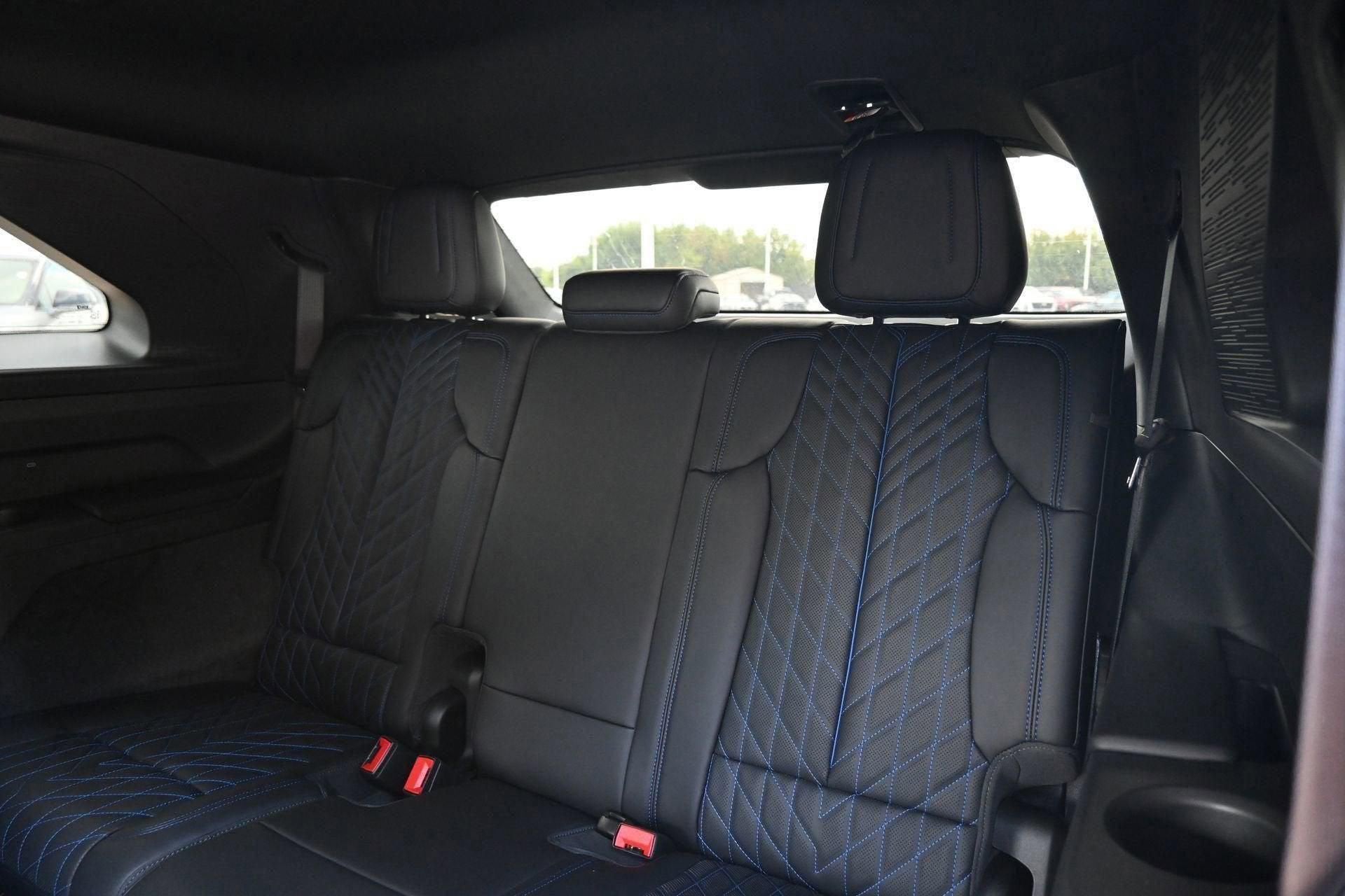 2026 Cadillac ESCALADE IQ Sport