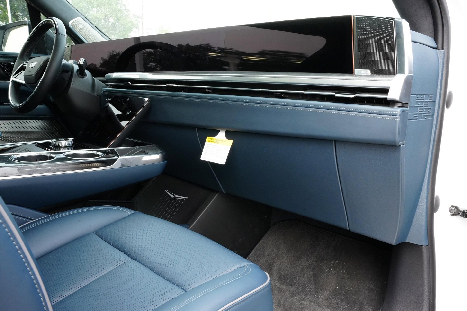 2025 Cadillac ESCALADE IQ Sport 2