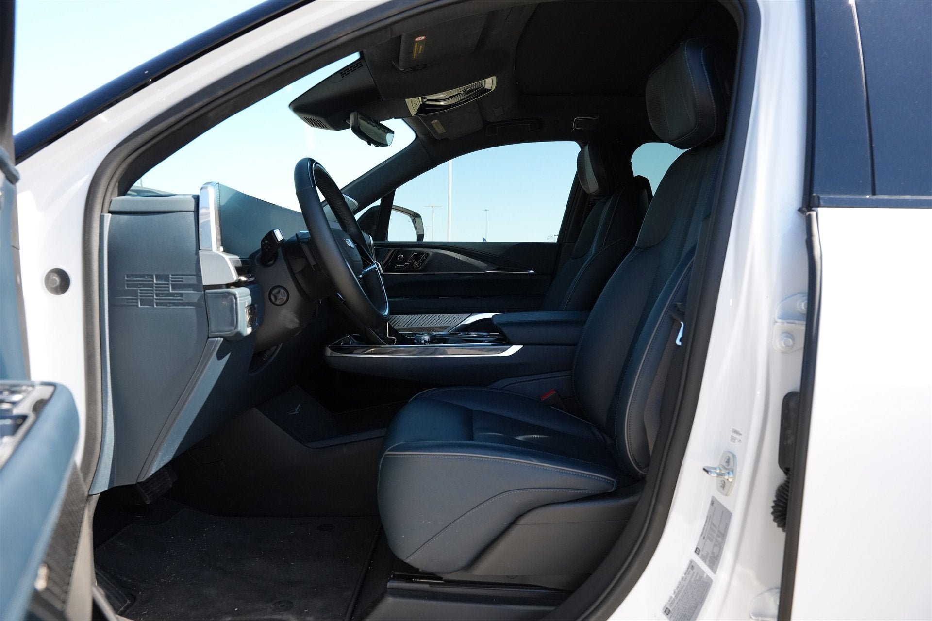 2025 Cadillac ESCALADE IQ Sport 2