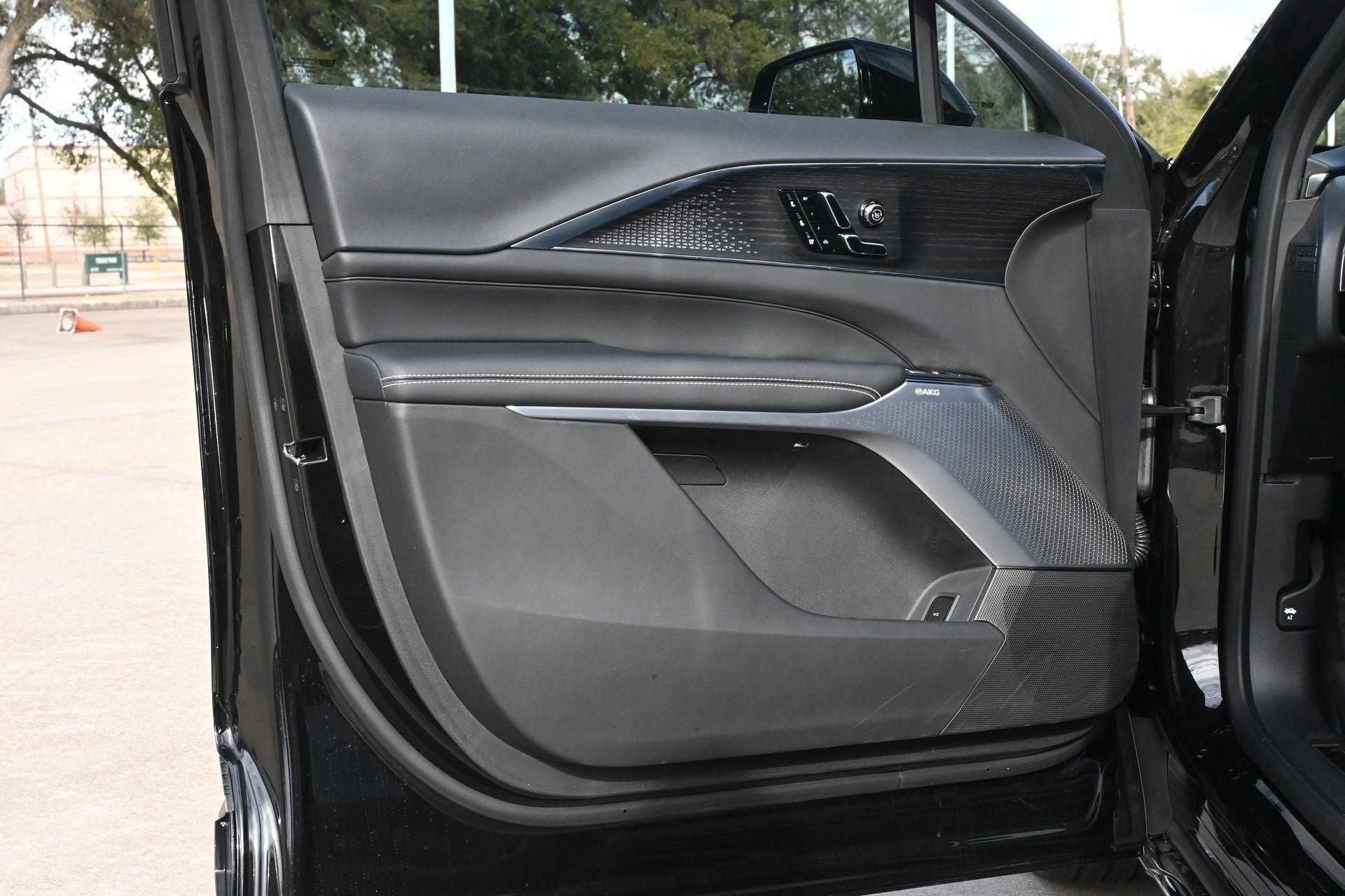 2026 Cadillac LYRIQ V-Series Premium