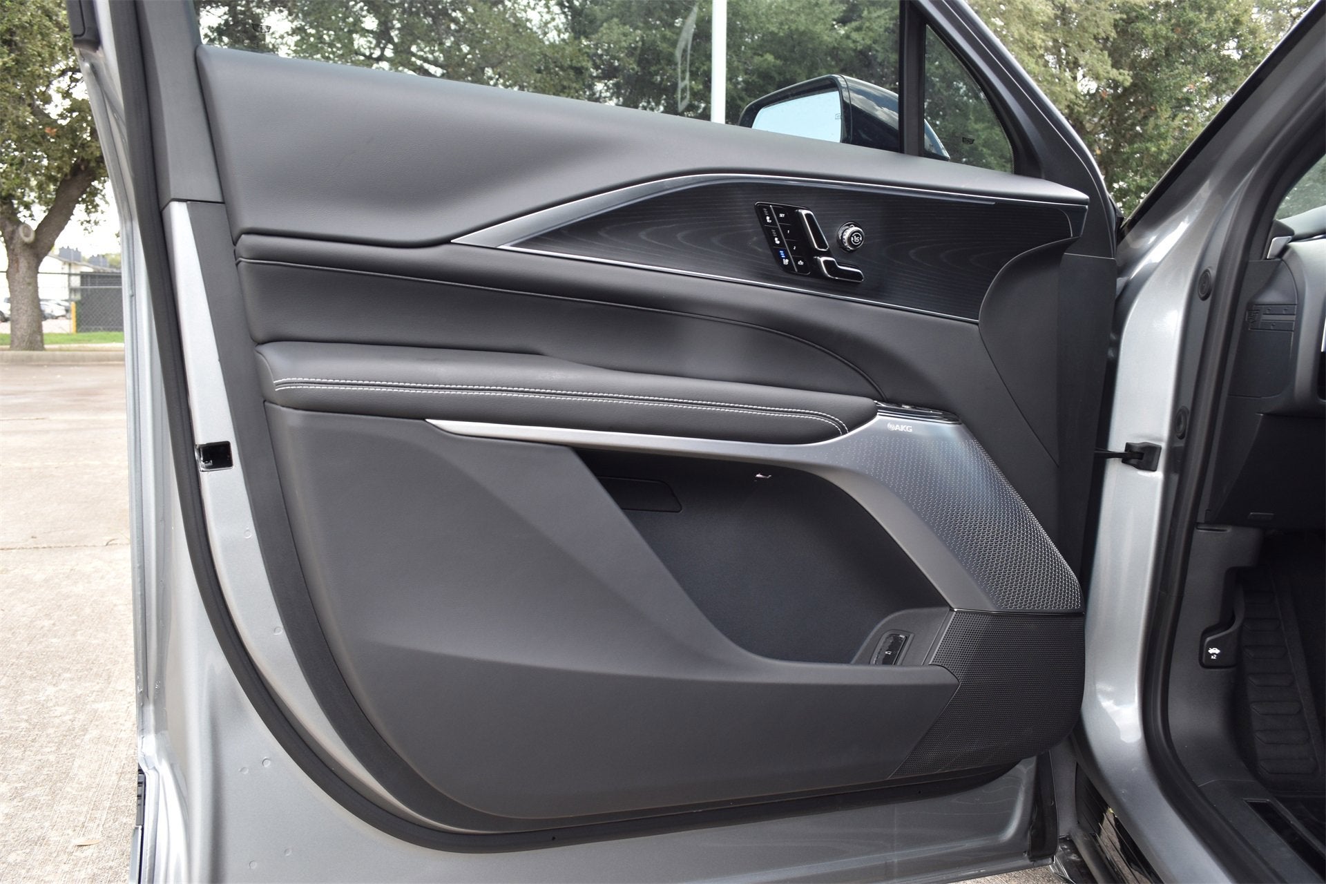 2026 Cadillac LYRIQ V-Series