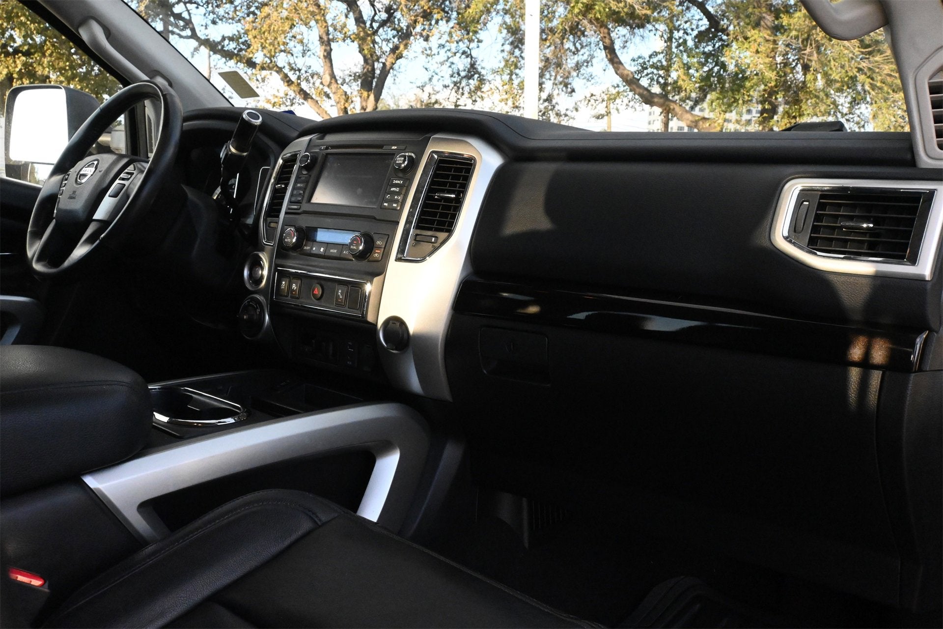 2018 Nissan Titan XD SV