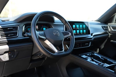 2025 Volkswagen Atlas Cross Sport 2.0T SE w/Technology