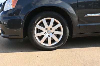 2012 Chrysler Town & Country Touring-L