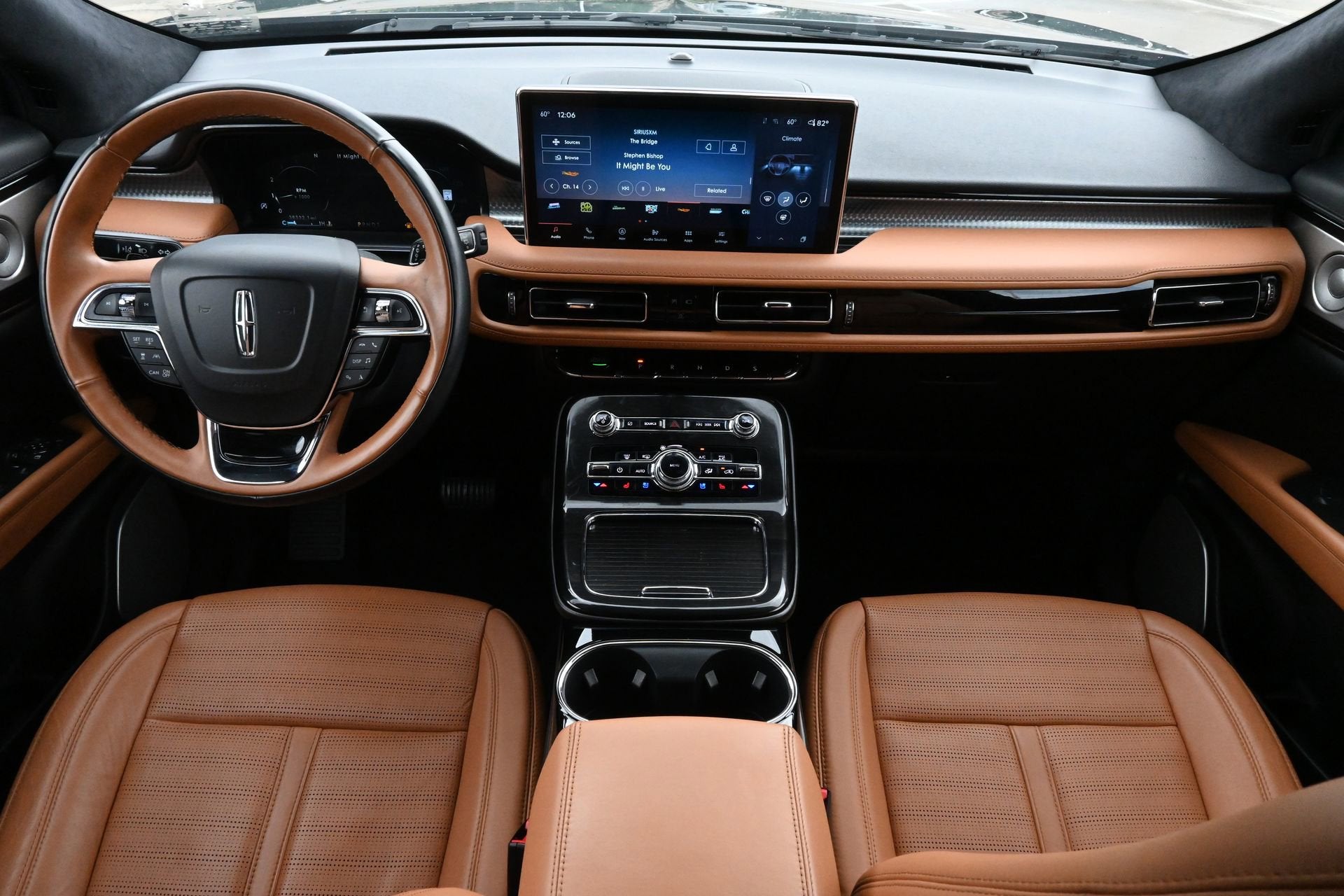 2022 Lincoln Nautilus Black Label