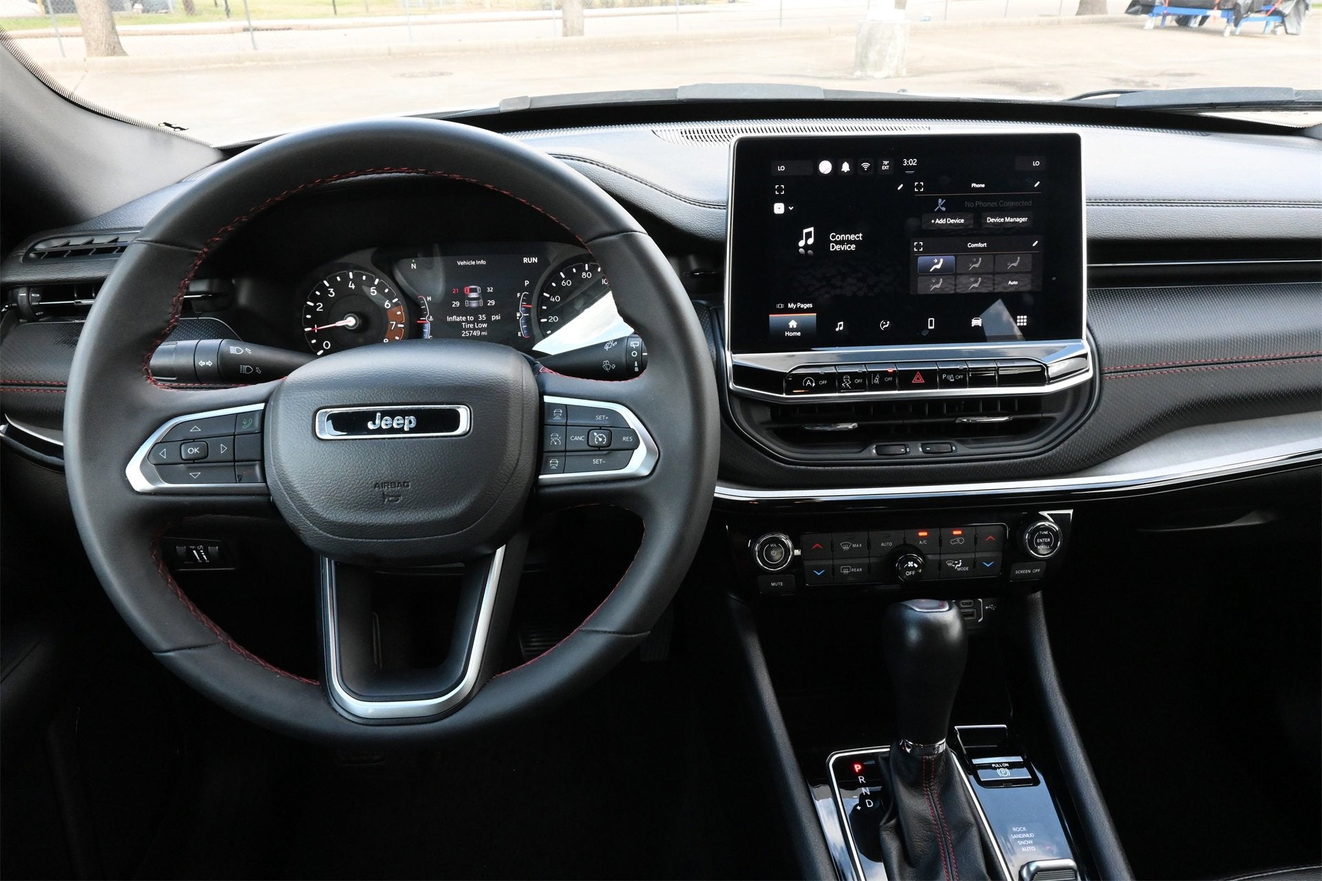 2025 Jeep Compass Trailhawk